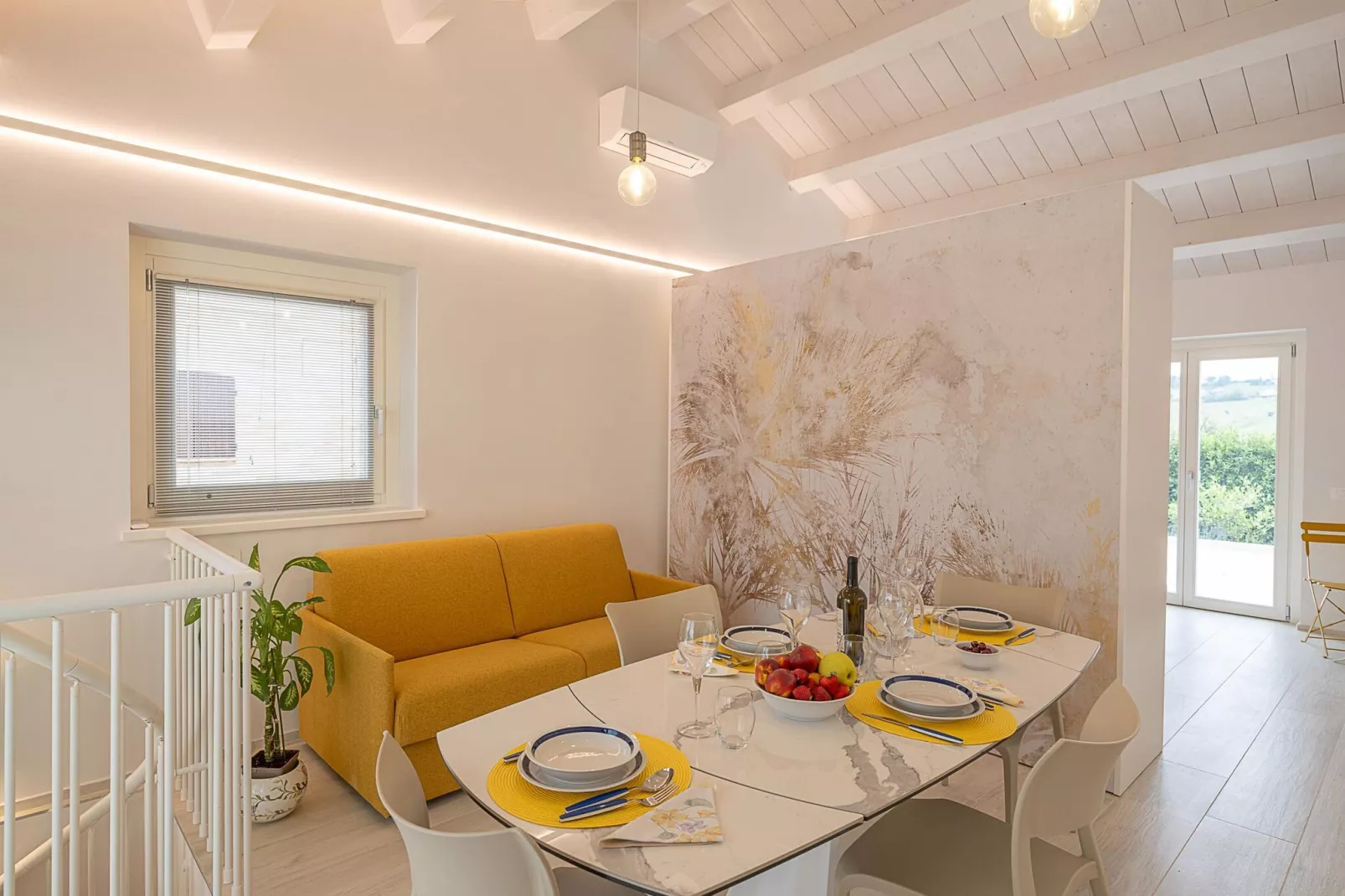 Infiniti Colli-Living room