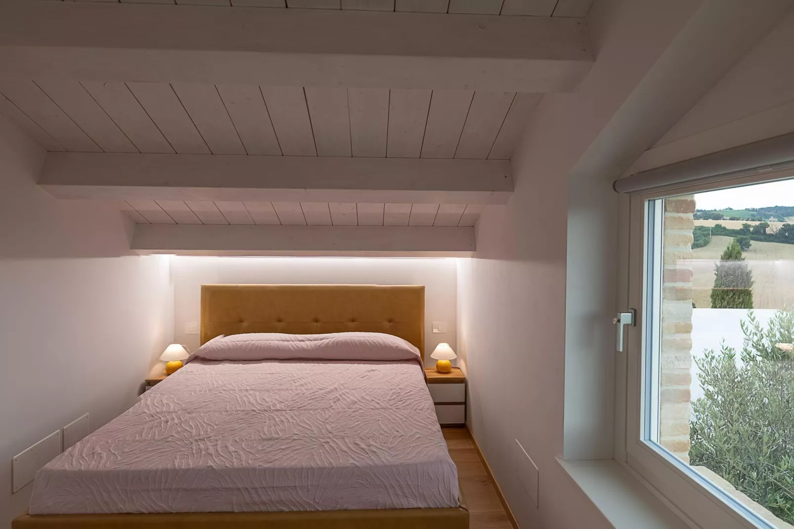 Infiniti Colli-Bedroom
