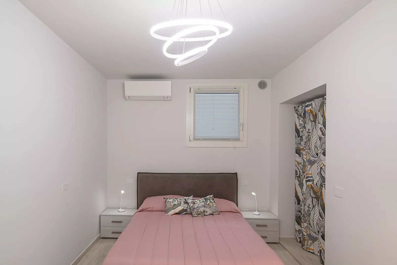 Infiniti Colli-Bedroom