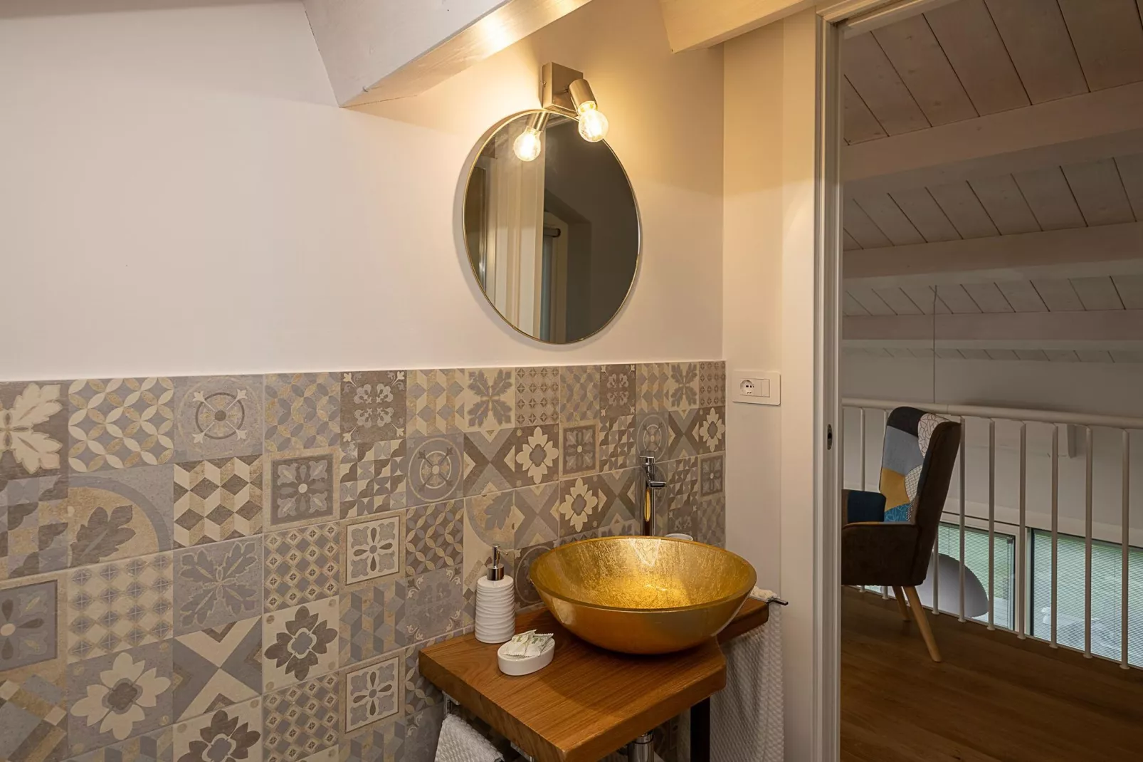 Infiniti Colli-Bathroom