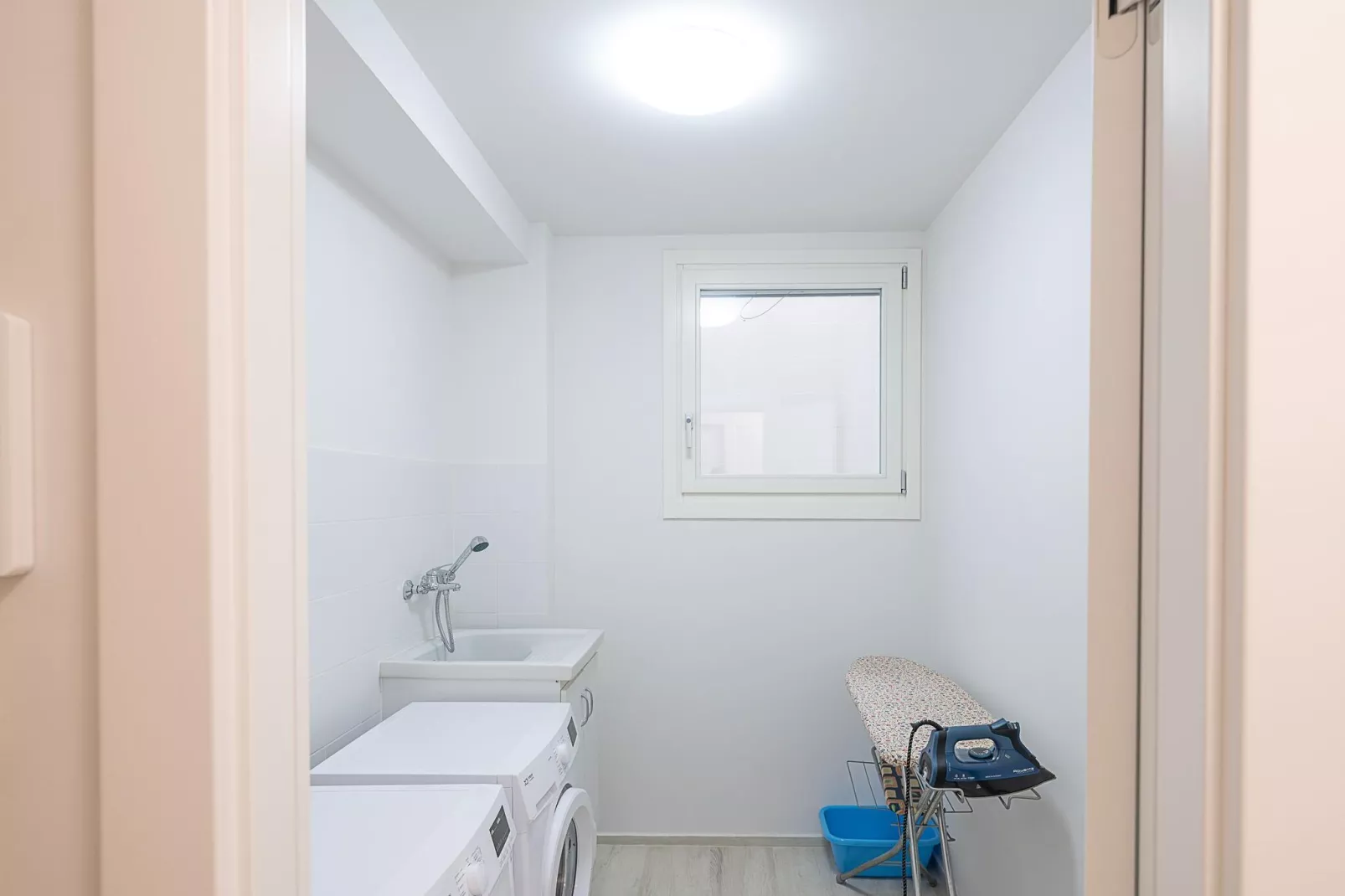 Infiniti Colli-Bathroom