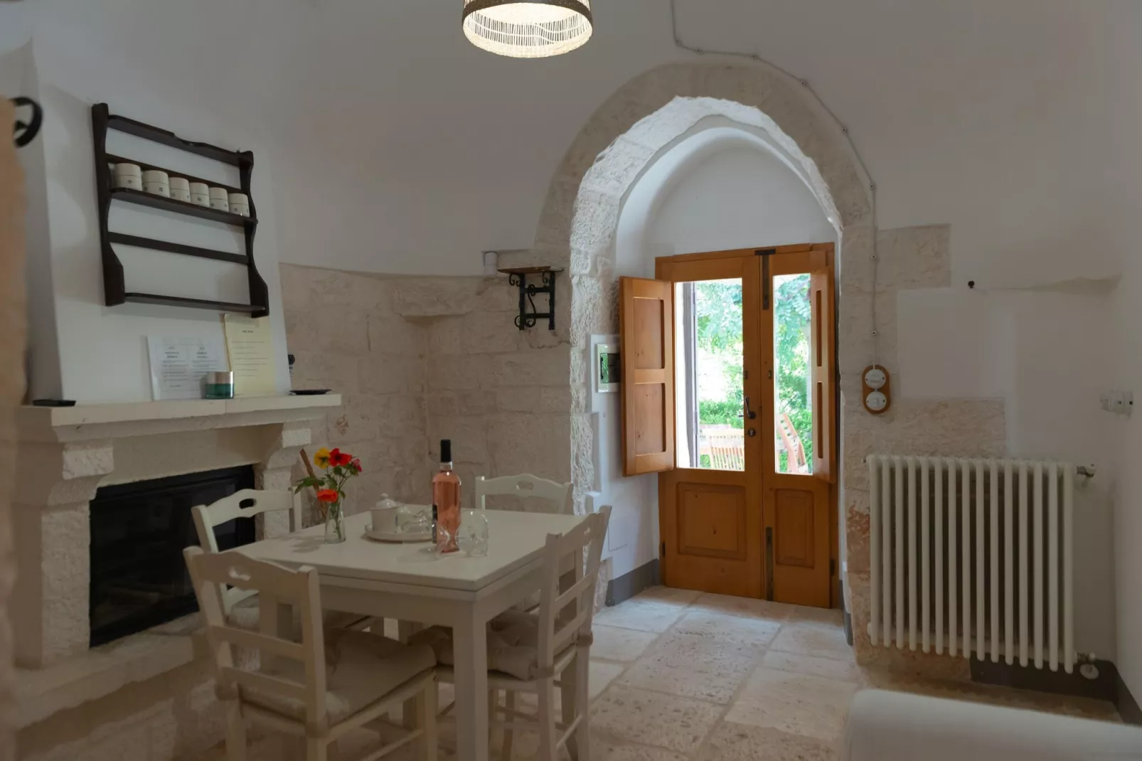 Trulli Azzalema Cisternino-Dining room