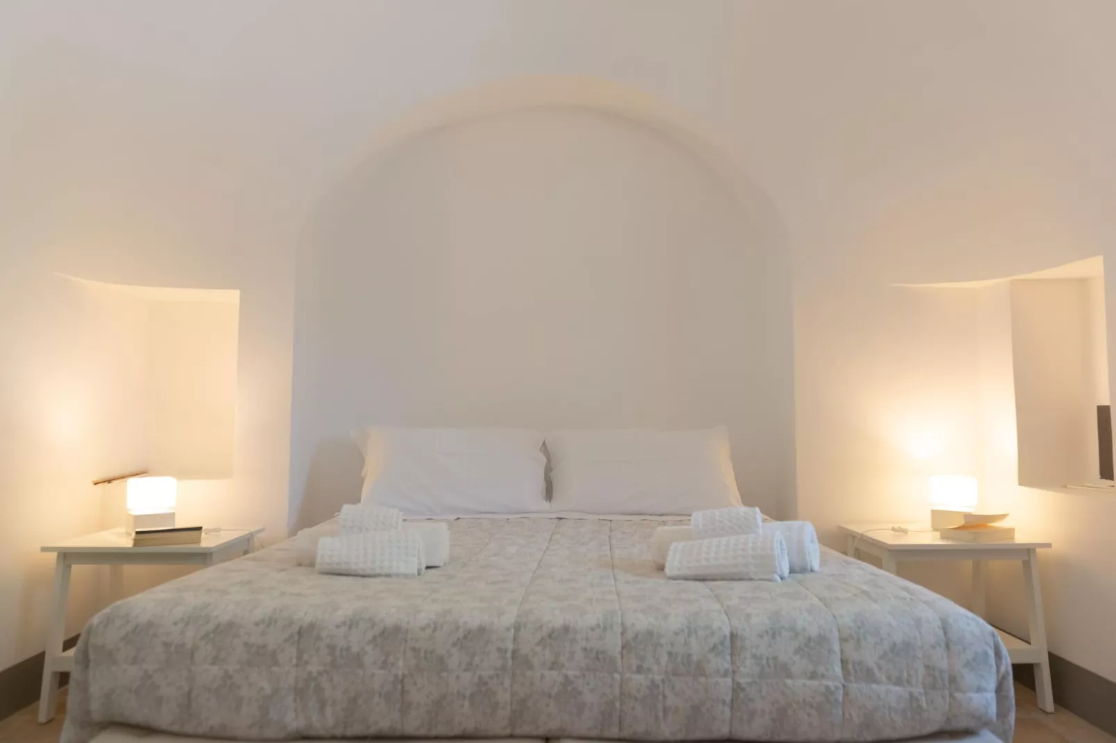 Trulli Azzalema Cisternino-Bedroom