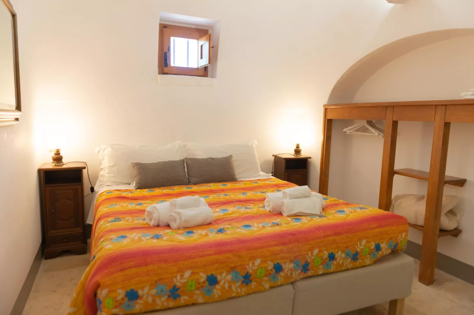 Trulli Azzalema Cisternino-Bedroom