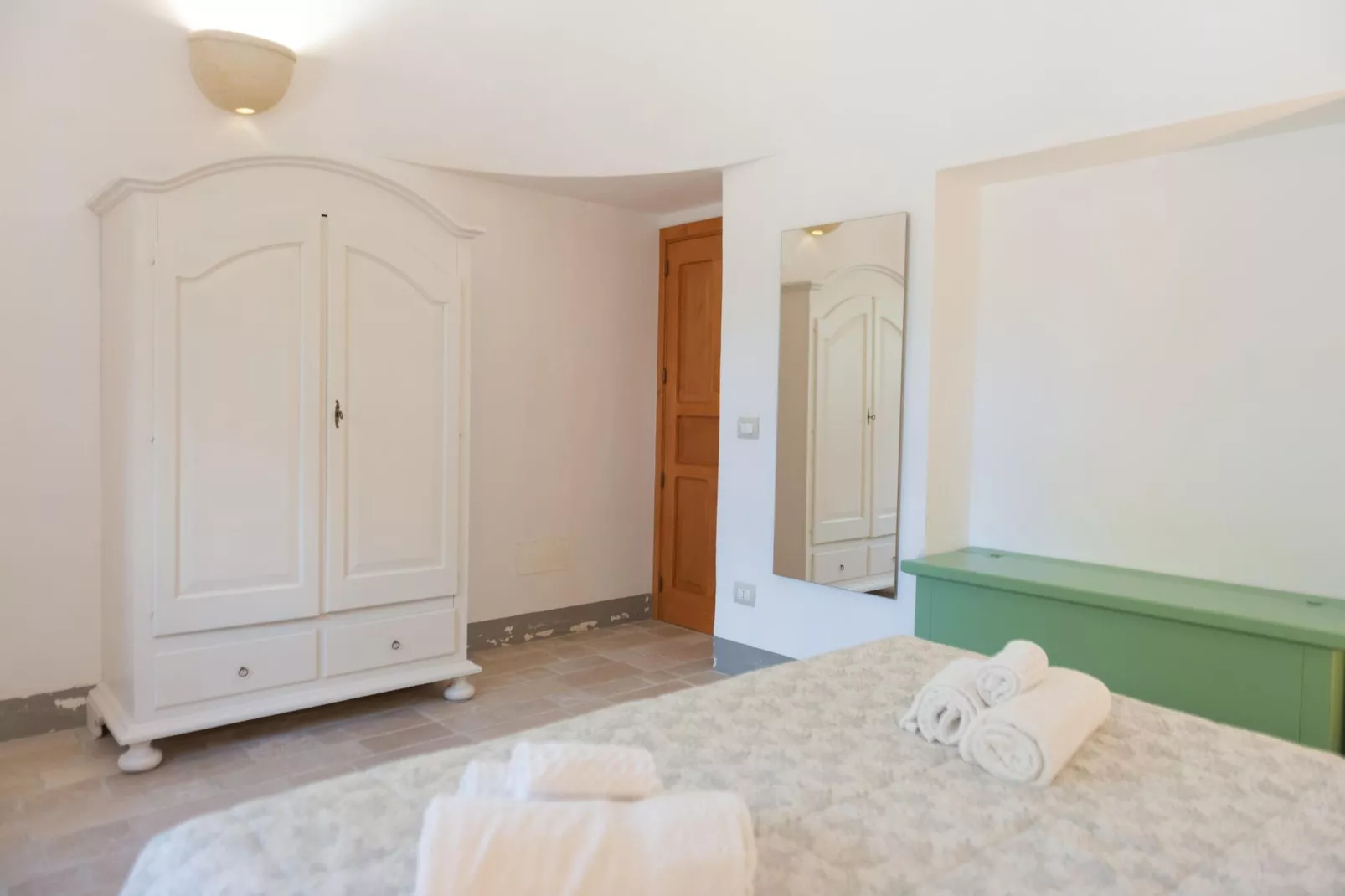 Trulli Azzalema Cisternino-Bedroom