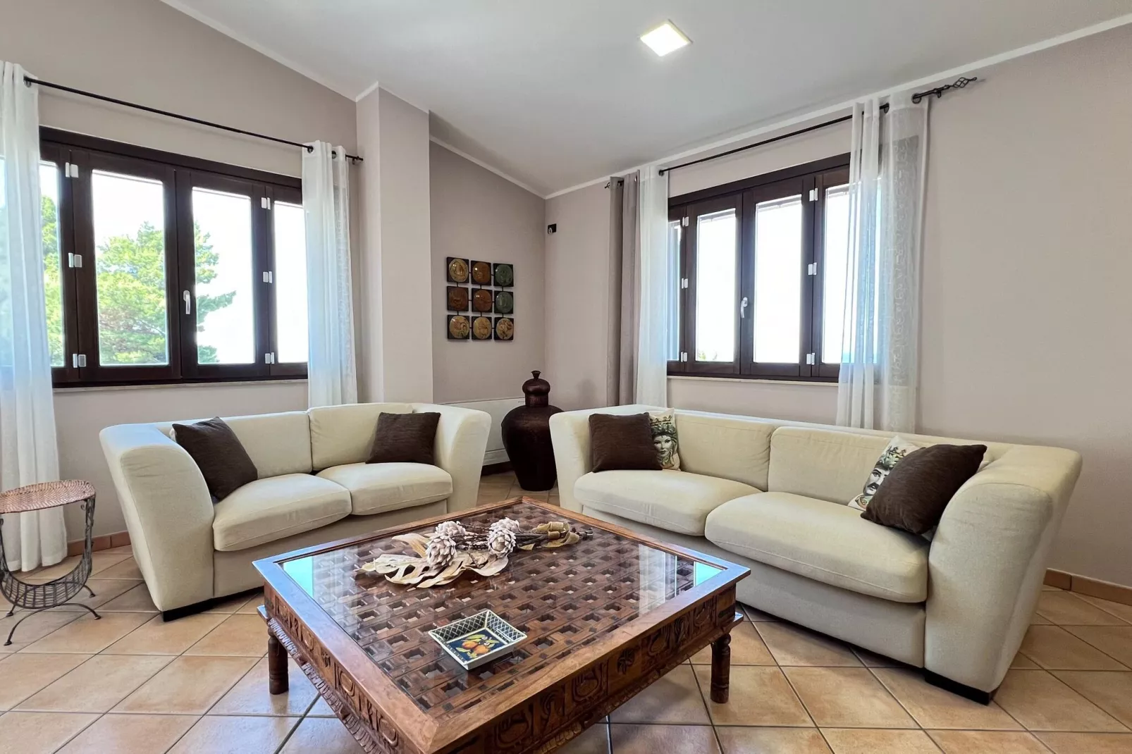 Patrizia Bouganvillae-Living room
