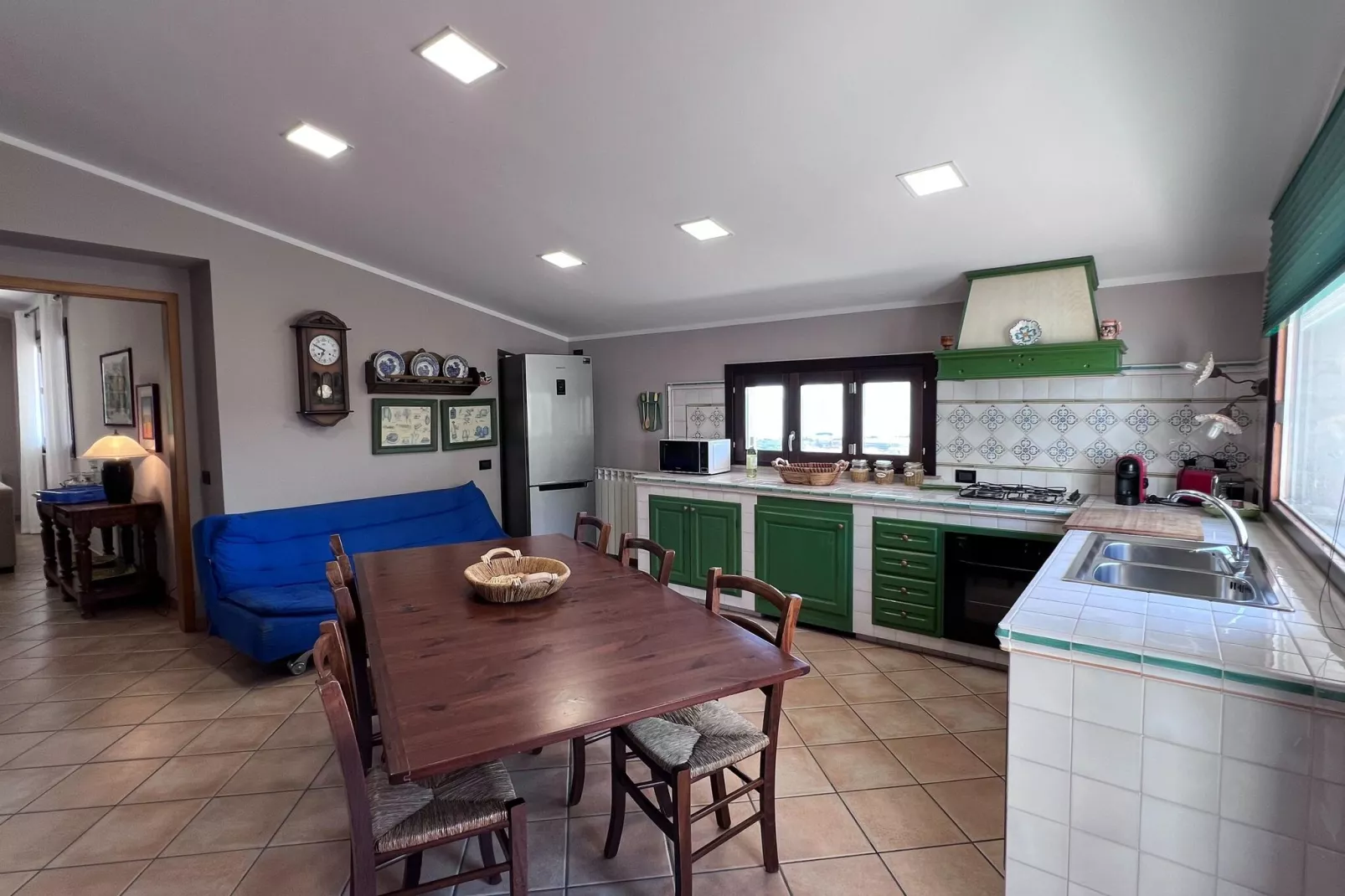 Patrizia Bouganvillae-Kitchen