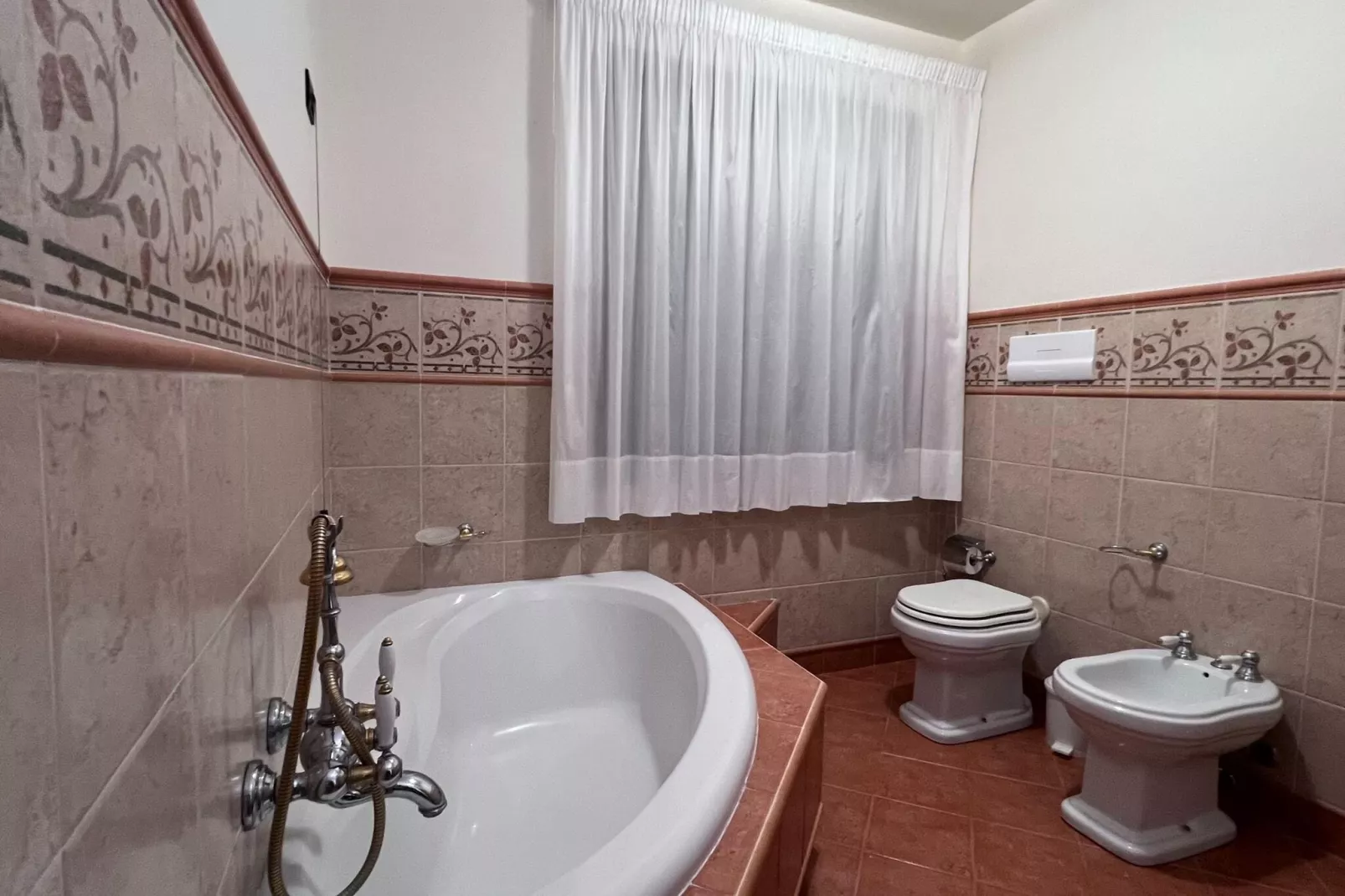 Patrizia Bouganvillae-Bathroom