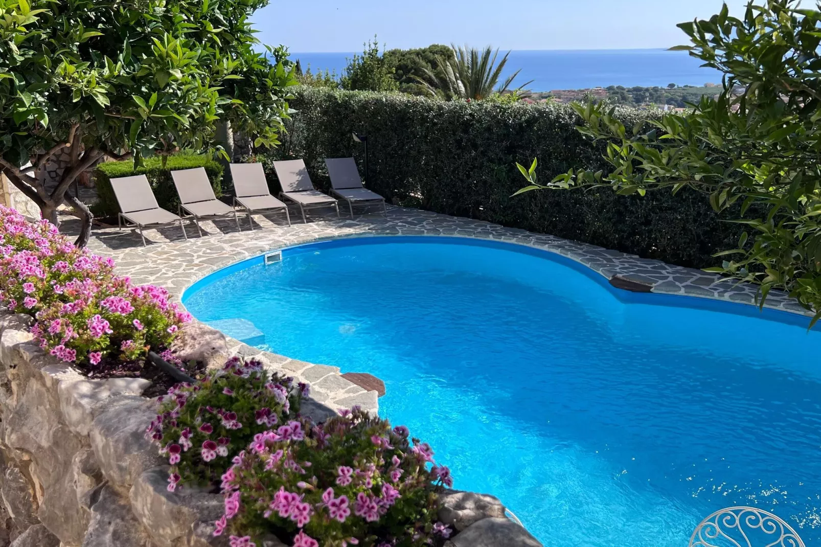 Patrizia Edera-Pool