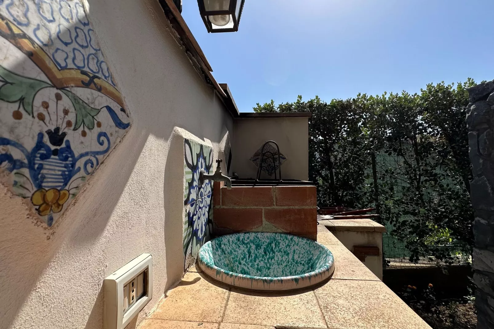 Patrizia Edera-Terrace balcony