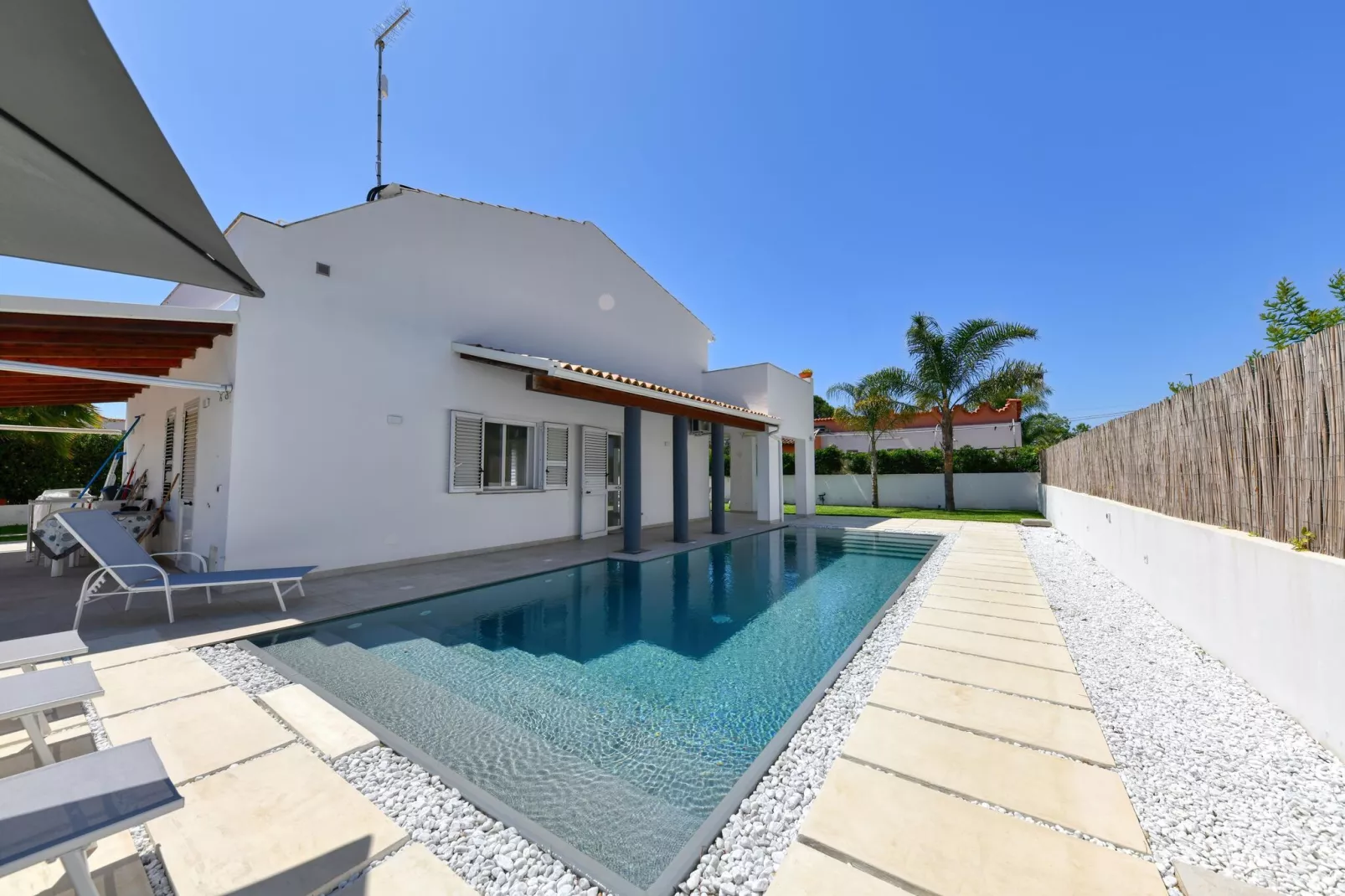 Apt MareLuna Apartment in Villa mit Pool Siracusa-Pool