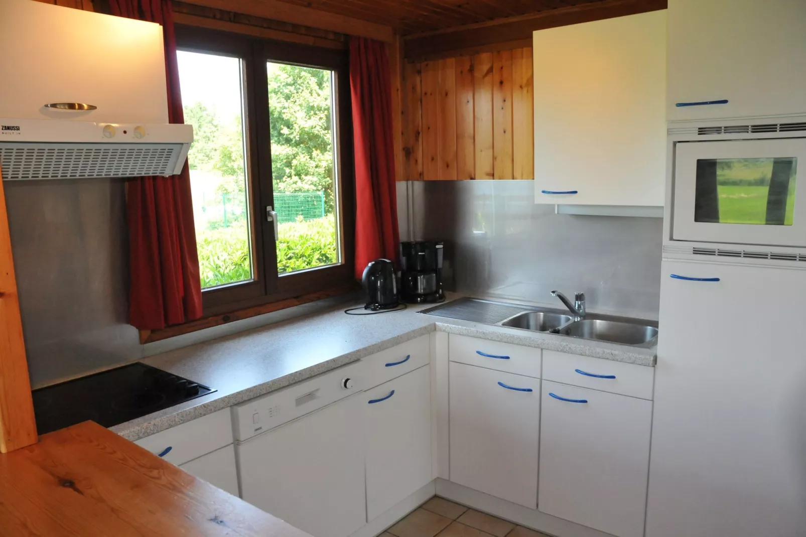 La Tanière-Kitchen