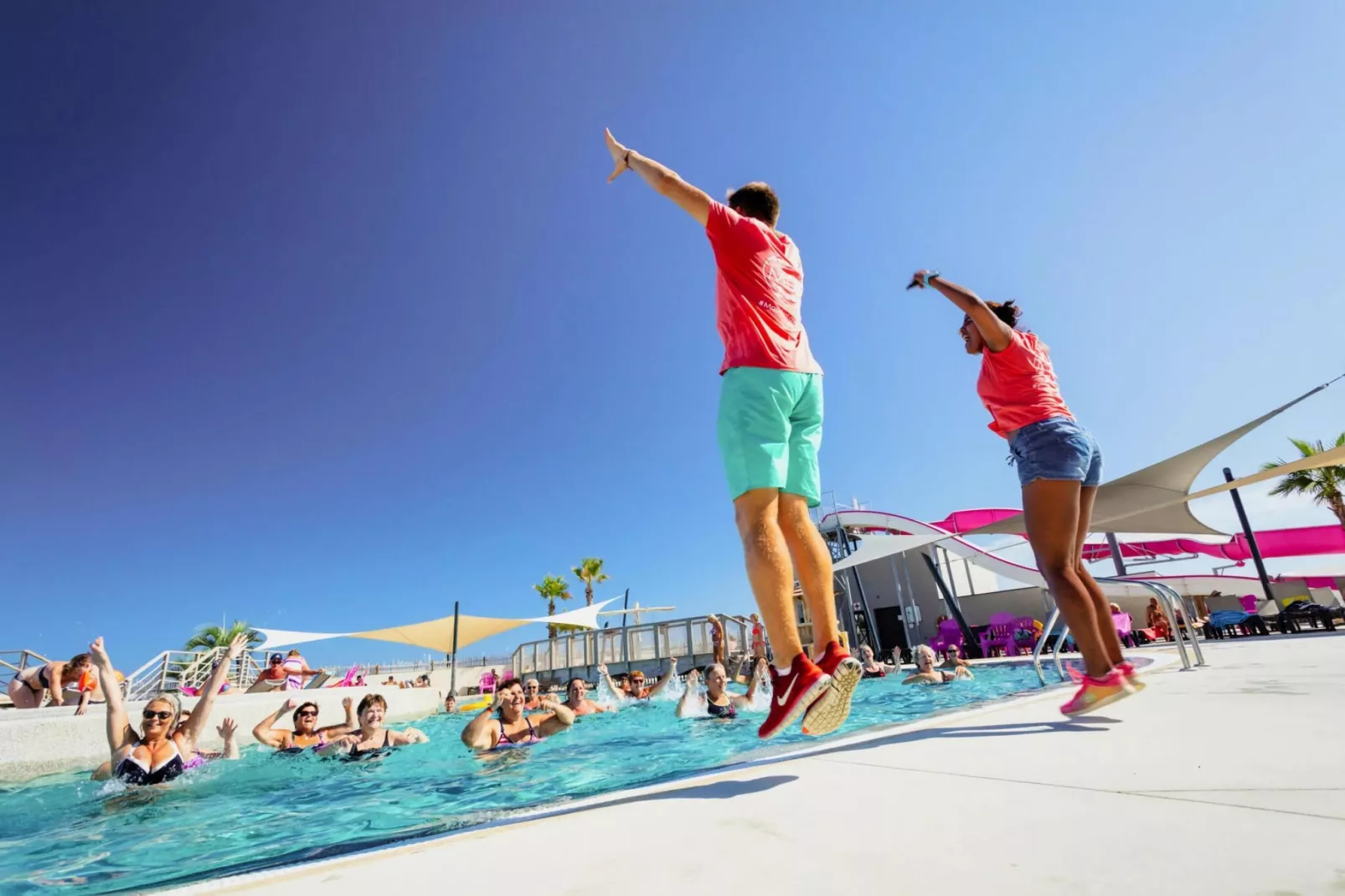 Caravanpark Mas des Lavandes Sérignan-Mobilhome Prestige TVclim 3ch 6p-Piscine