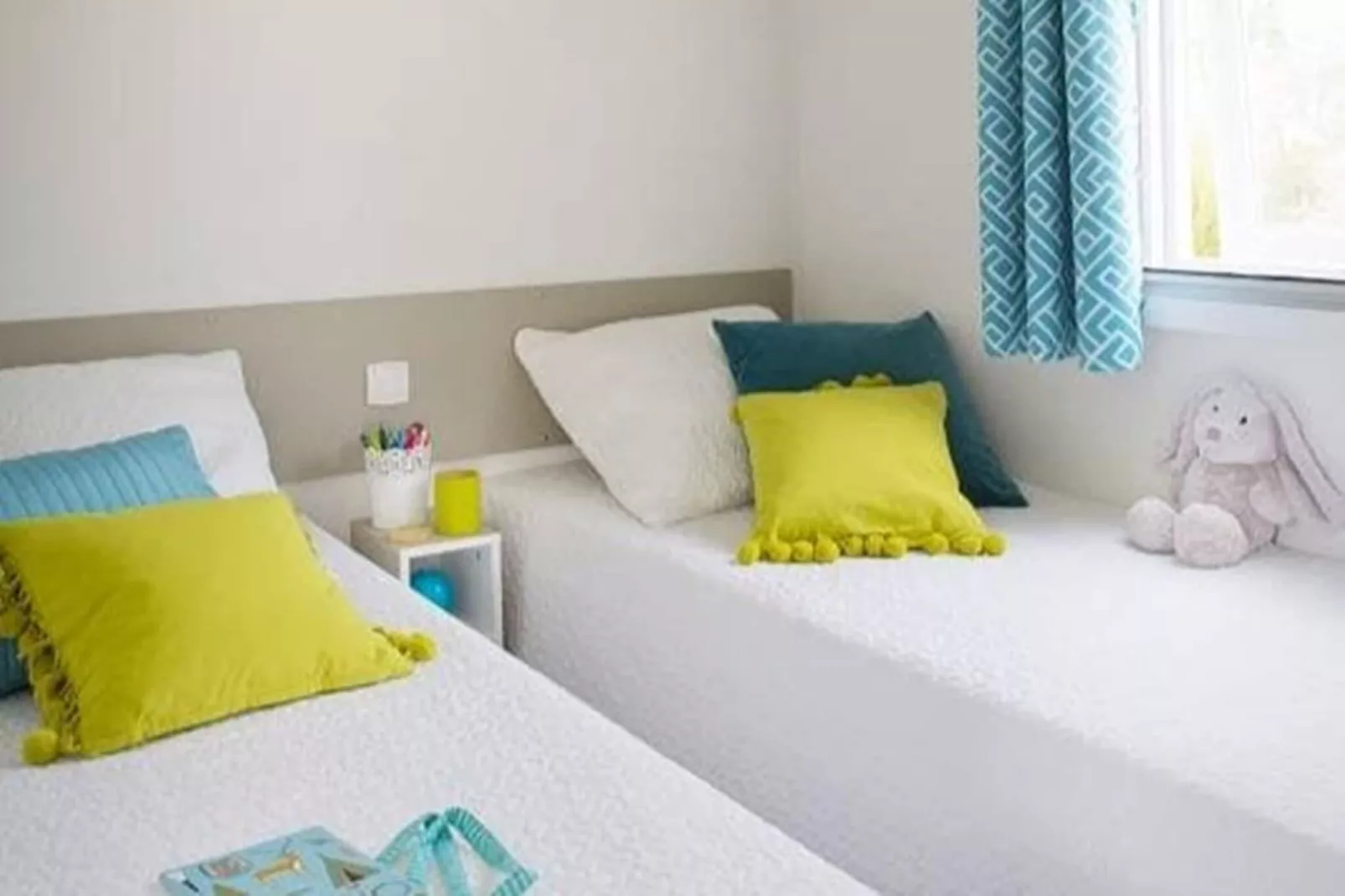 Camping L'Air Marin Vias-Plage  Mobilhome CANCUN-Bedroom