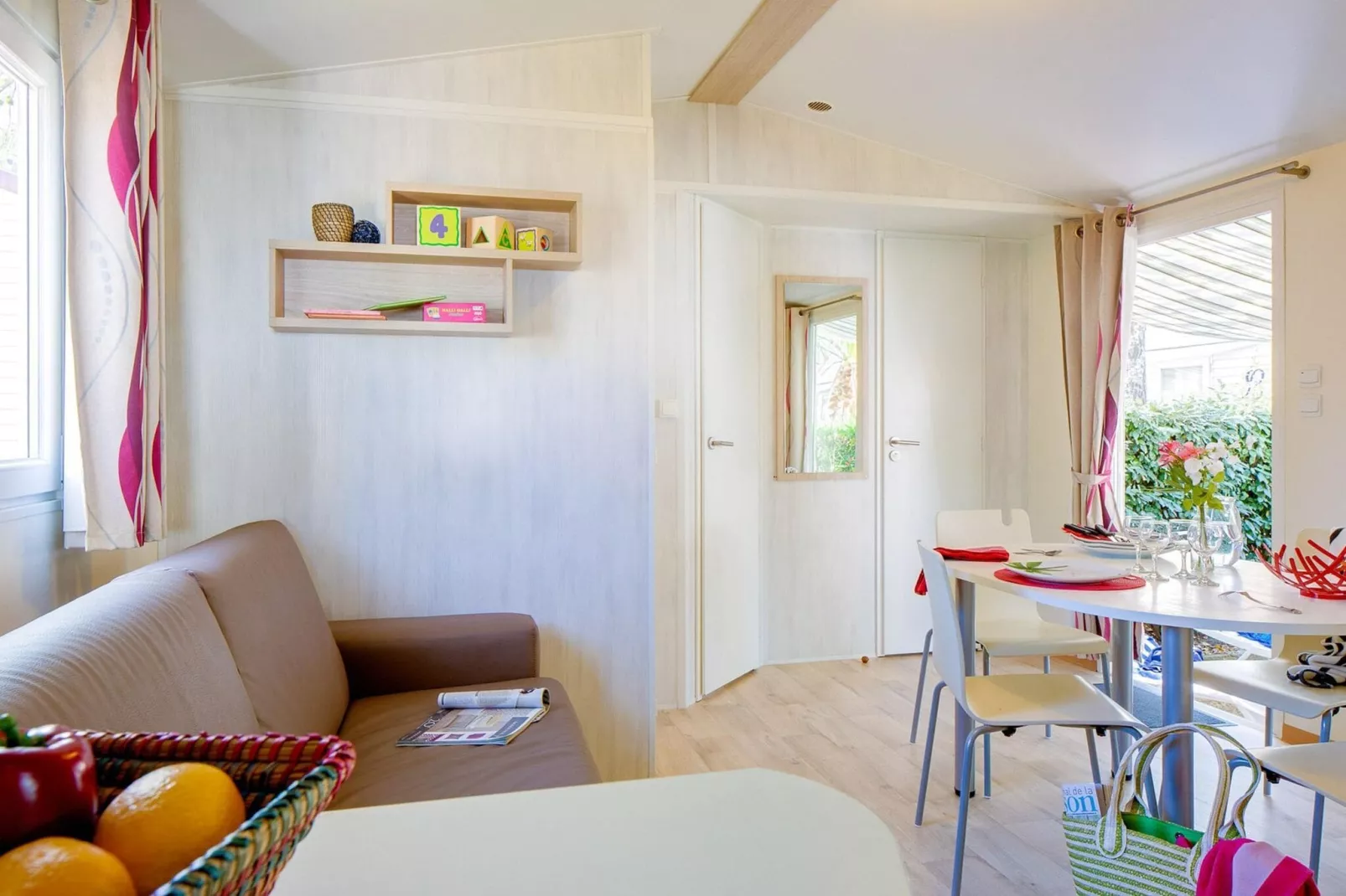 Camping L'Air Marin Vias-Plage  Mobilhome MEXICO 2CH-Salon