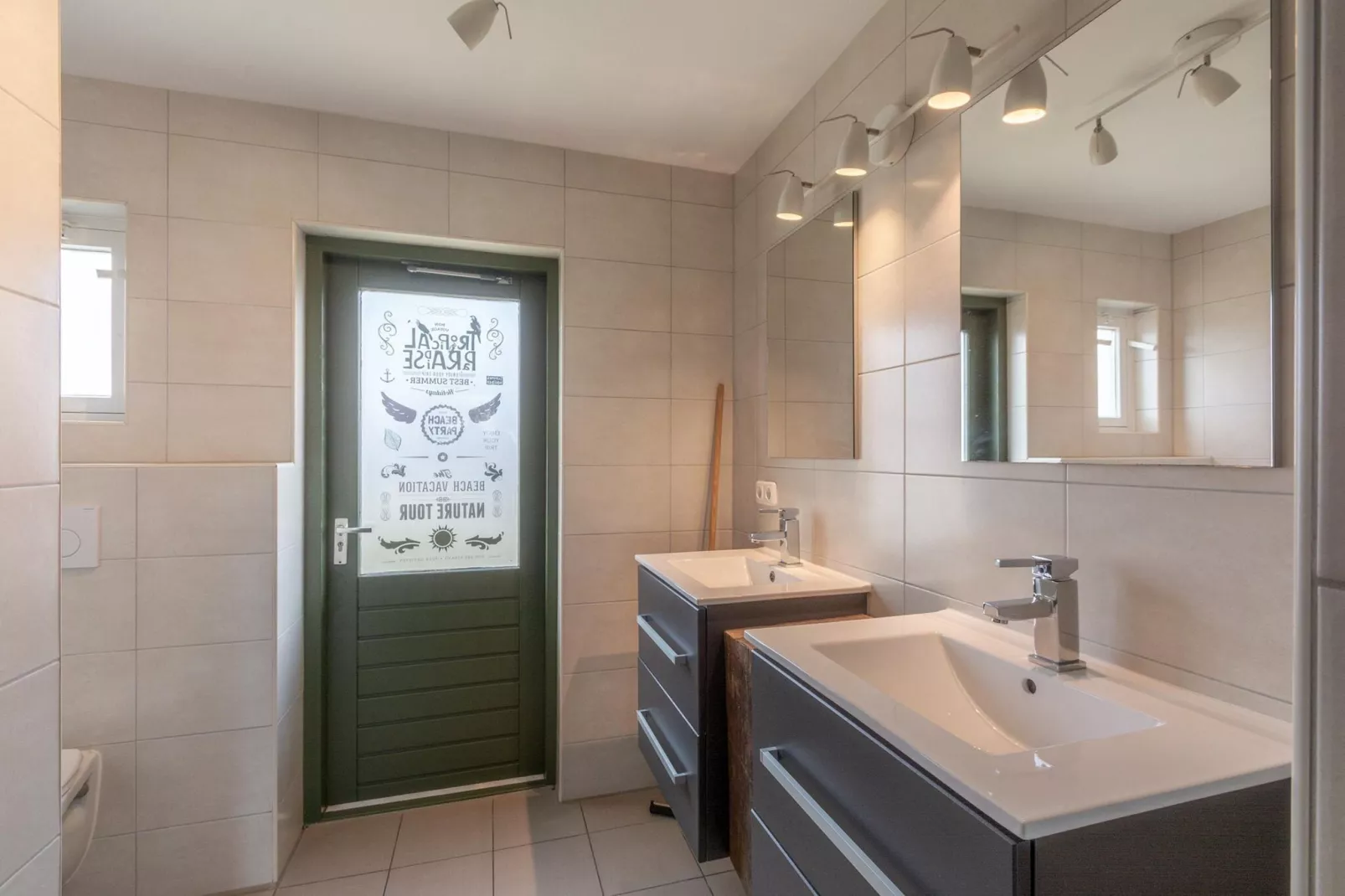 Villa Zuidwester-Bathroom