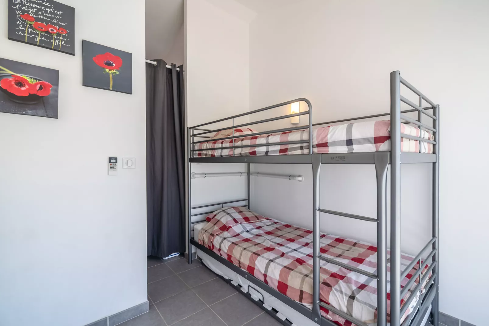 Arcolan-Bedroom