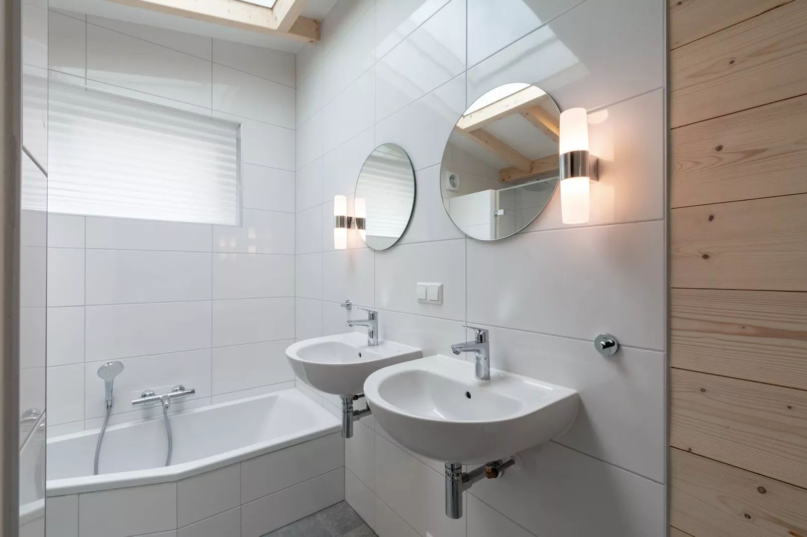 Previnaireweg 5-Badezimmer