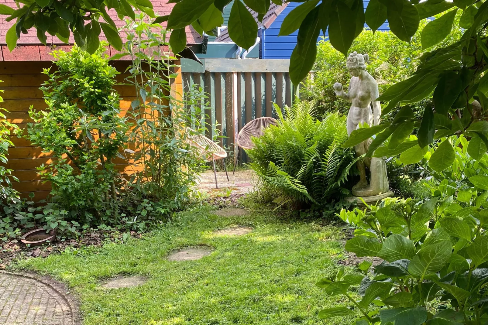 Familiehuis in Noordwijkerhout-Gardens summer