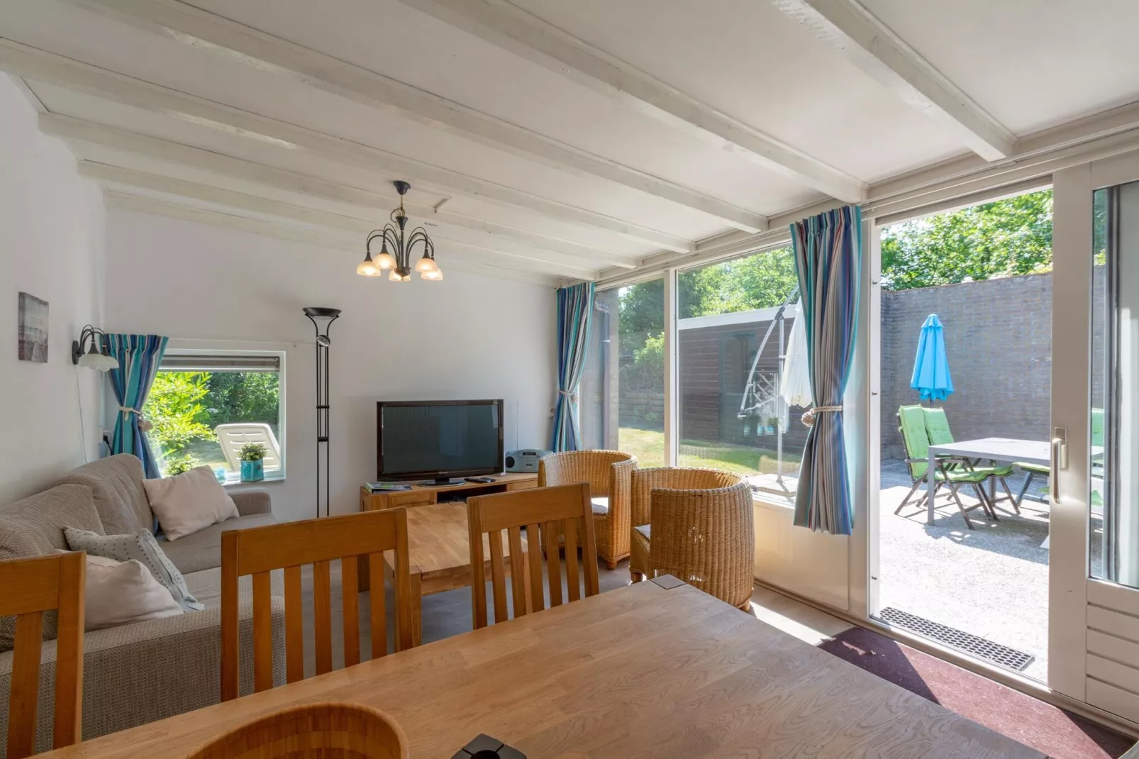 Duinland 190-Dining room