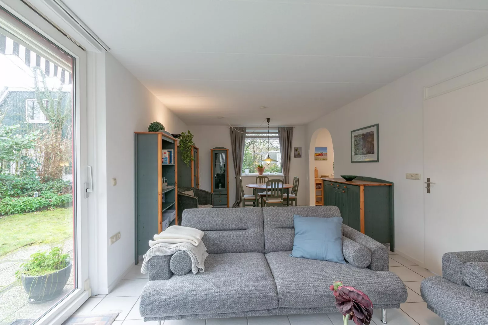 Campanula 39-Living room