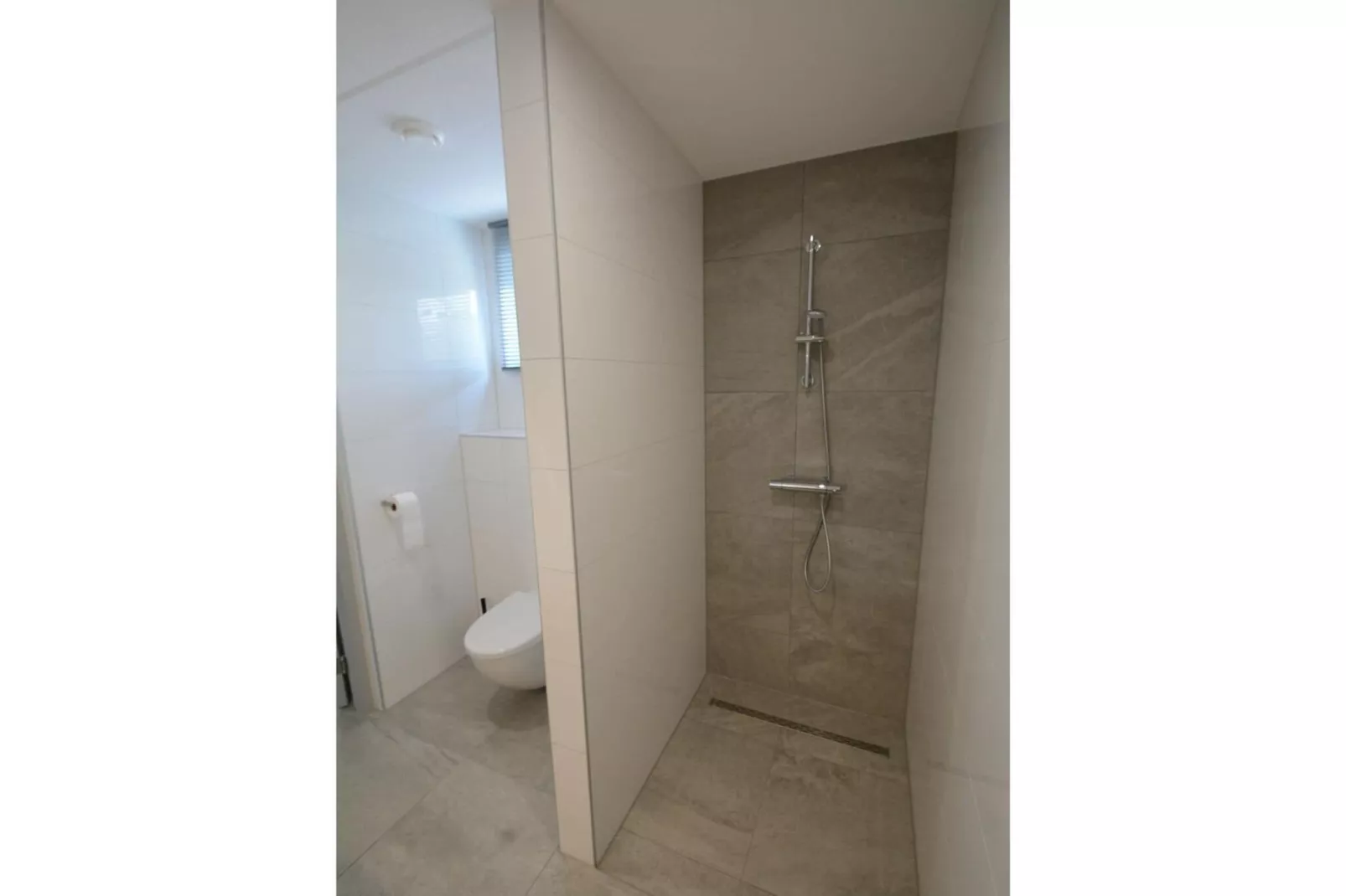 Sandepark 171-Bathroom