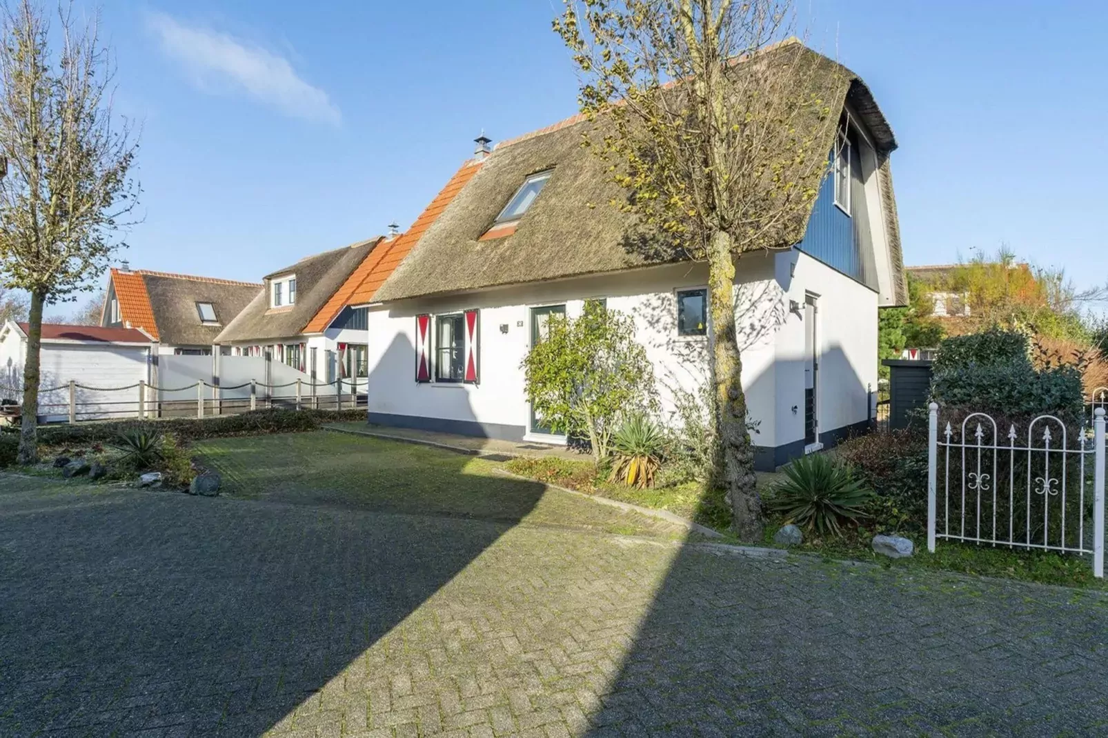 Villa De Strandloper-Exterior summer