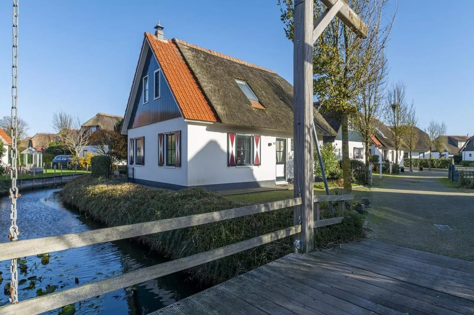 Villa De Strandloper-Exterior summer