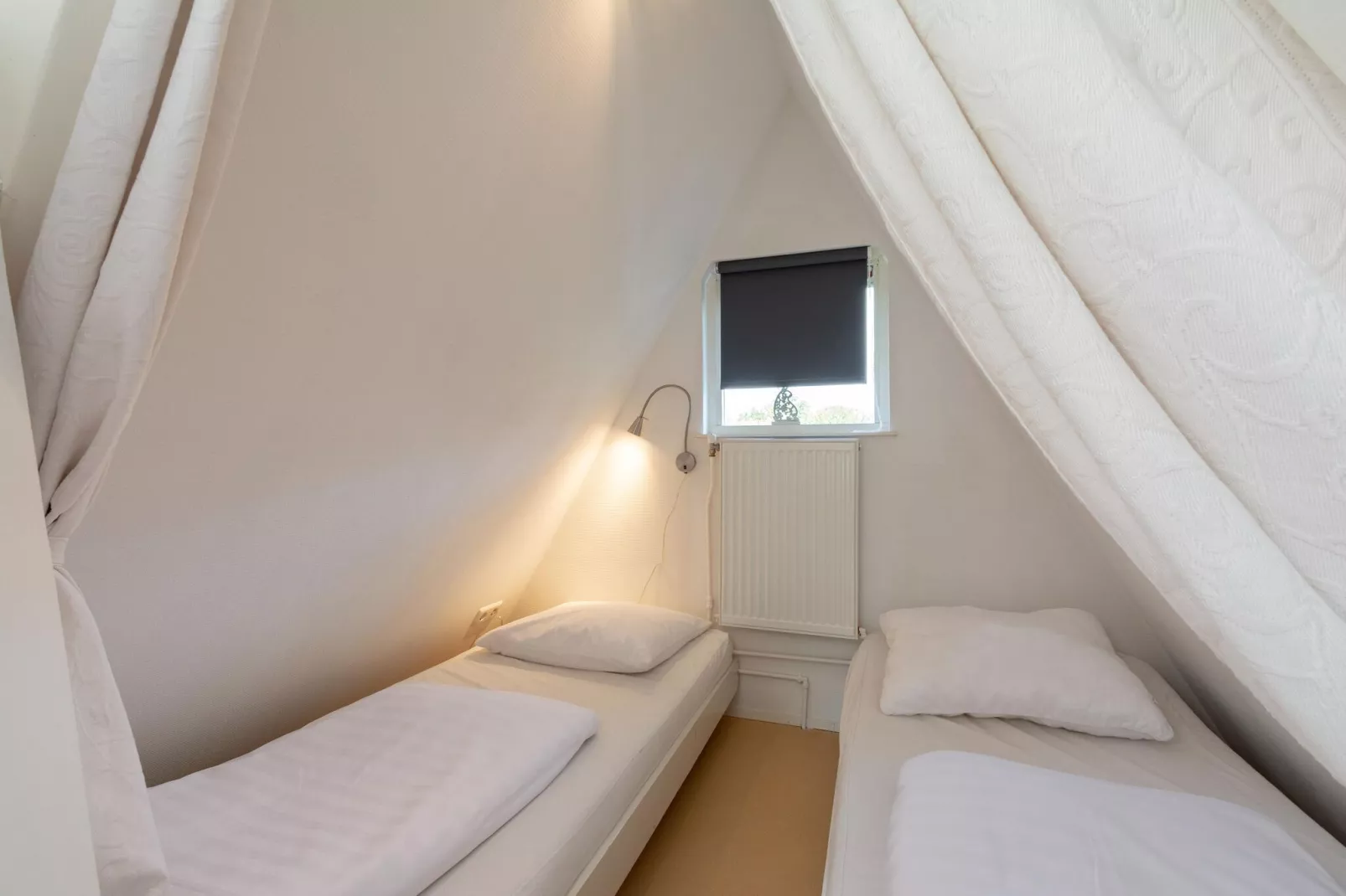 Duinland 46-Bedroom
