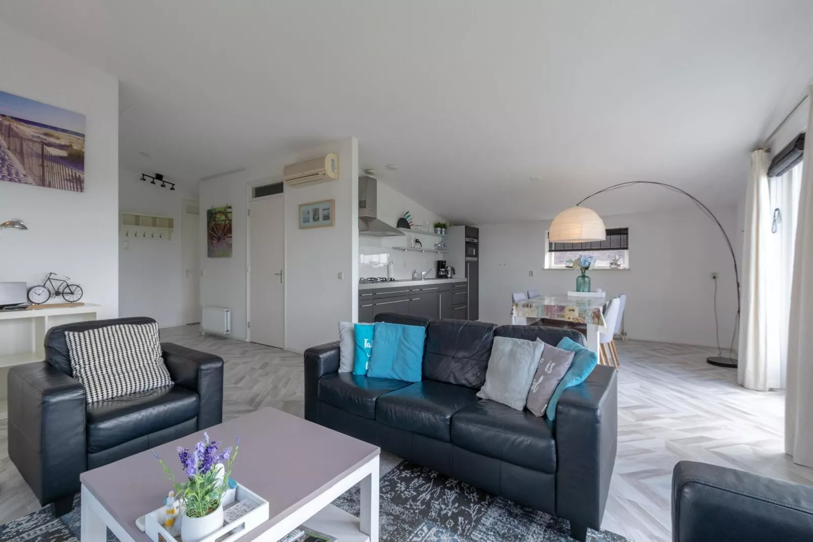 Strandleven 201-Living room