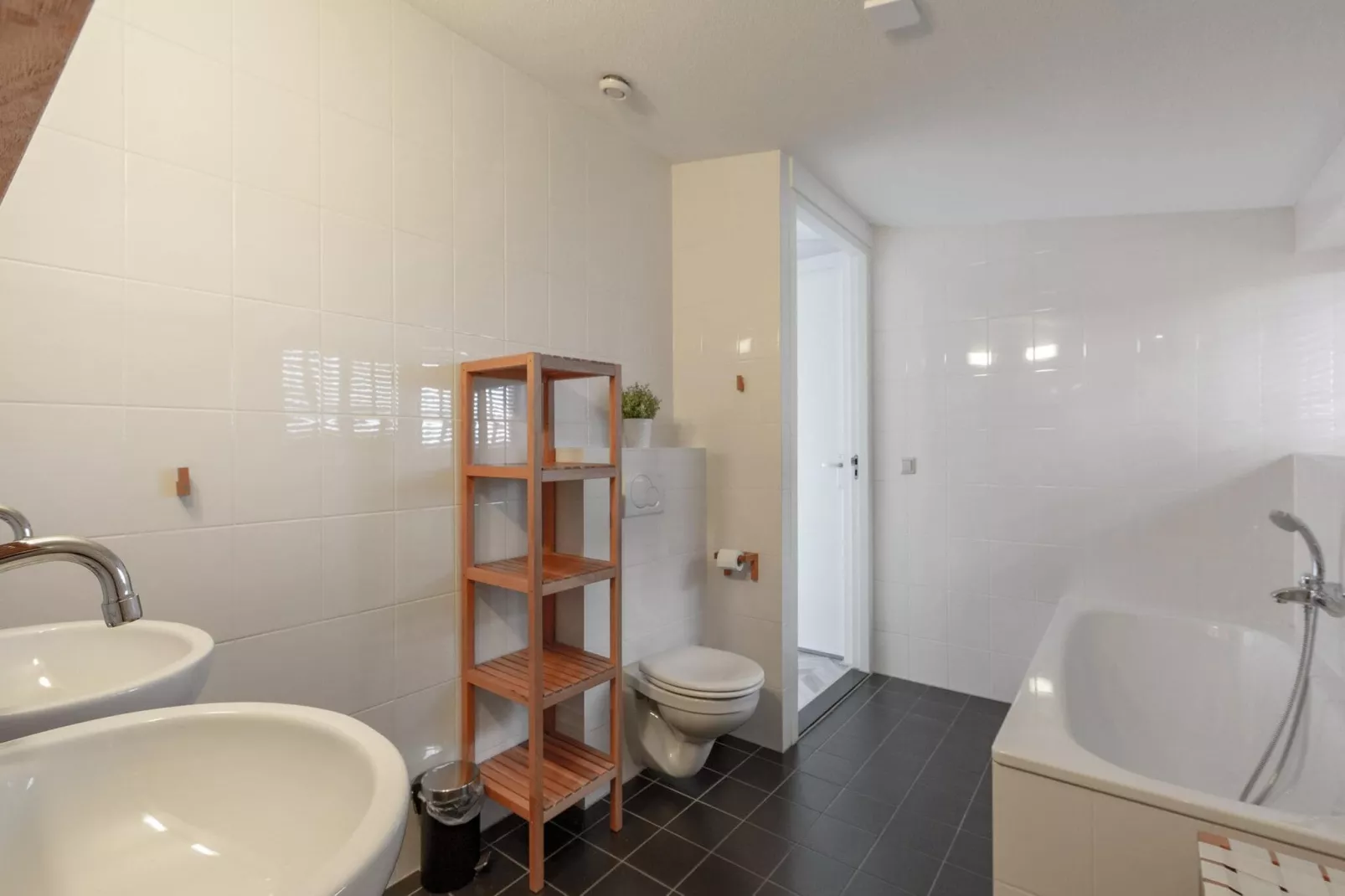 Strandleven 201-Bathroom