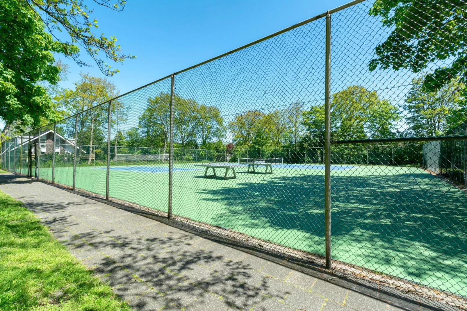 Duinland 90-Facilities