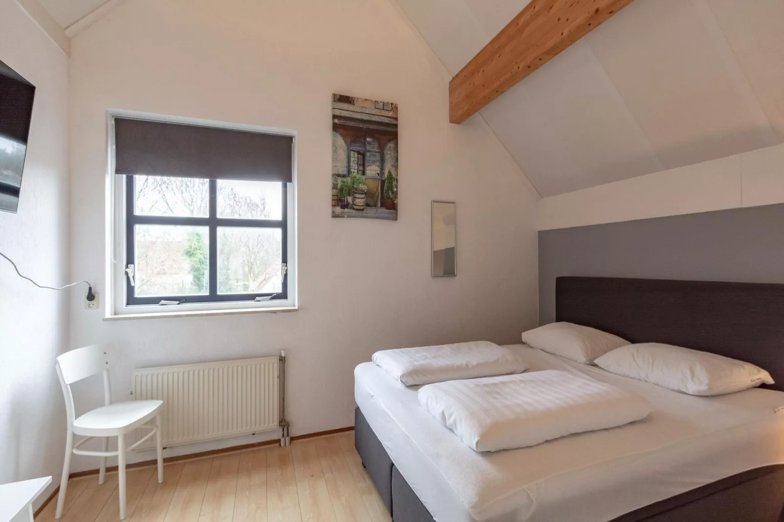 Ooghduyne 75-Bedroom