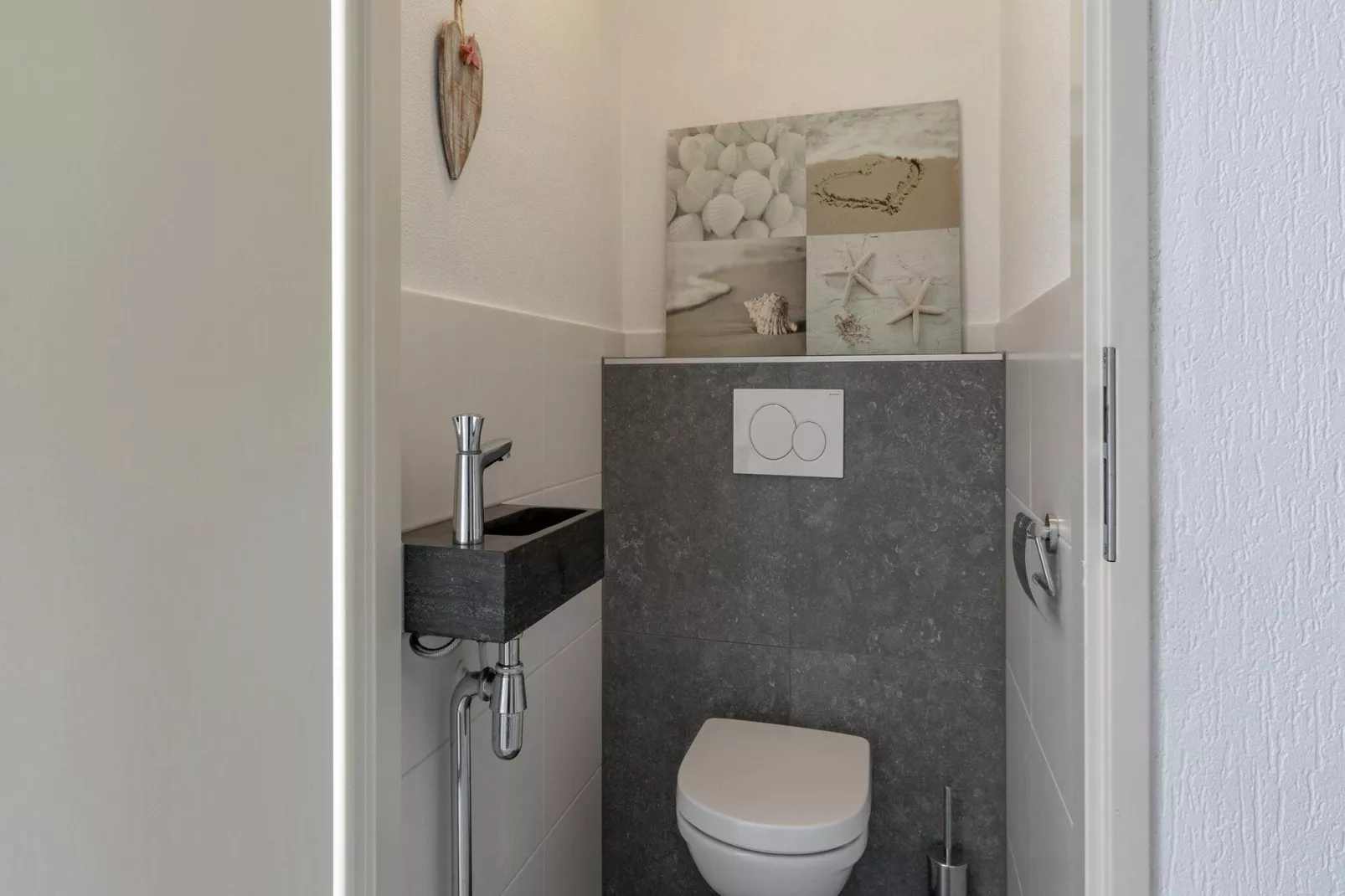 Ooghduyne 75-Bathroom