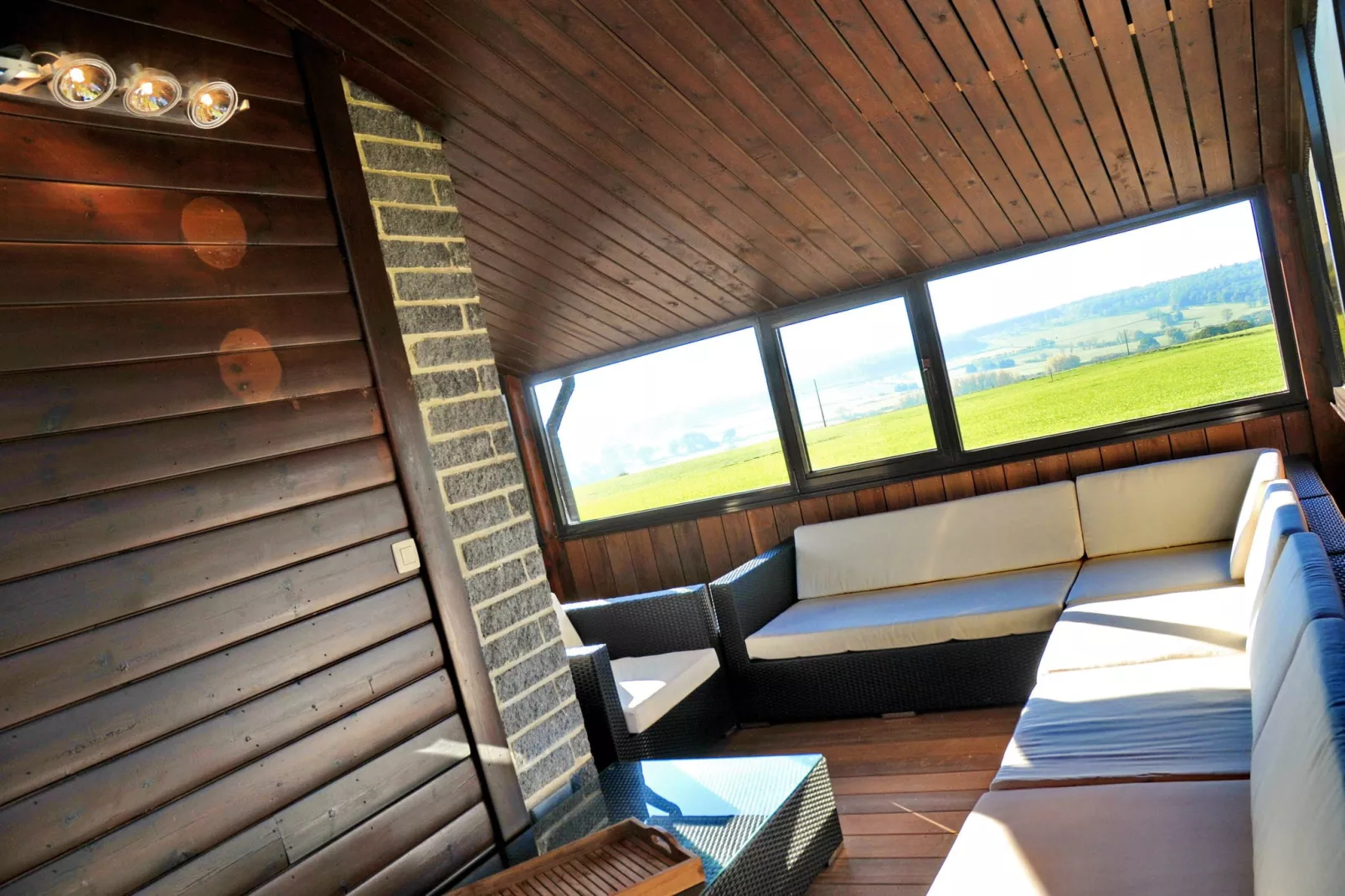 Arbre Dressé-Recreation room