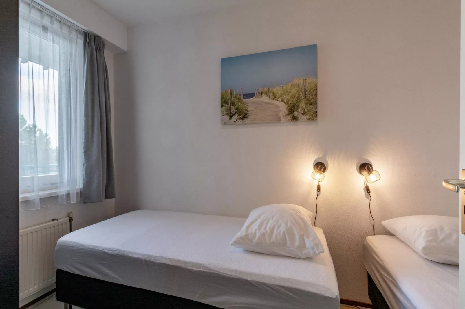 Strandslag 127-Bedroom