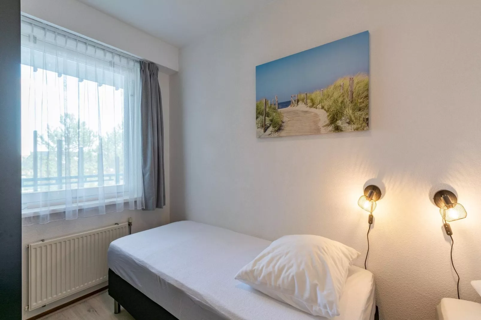 Strandslag 127-Bedroom