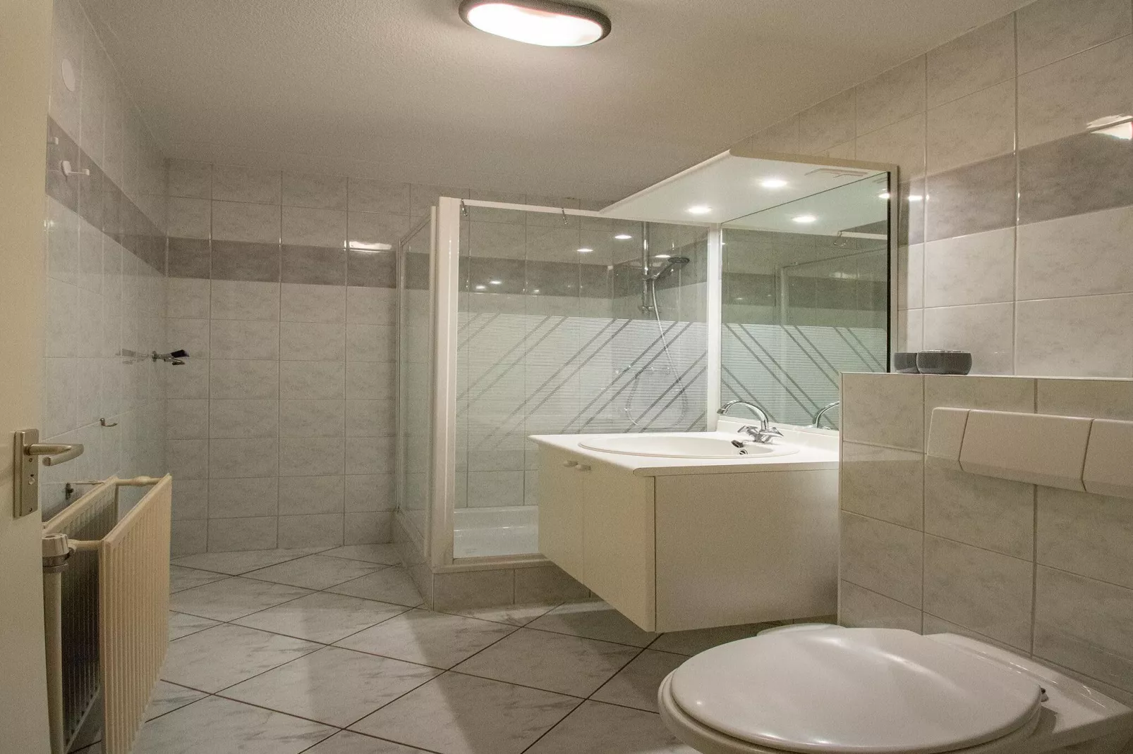 Strandslag 189-Bathroom
