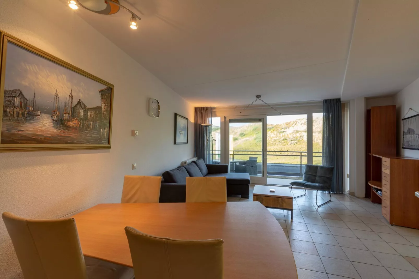 Wijde Blick 208-Dining room