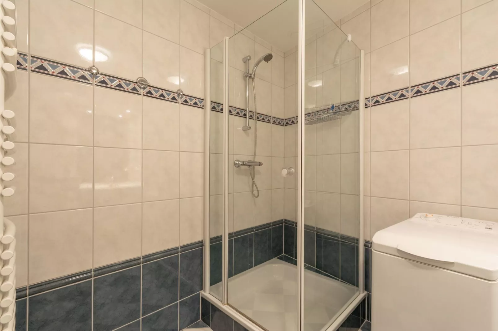 Wijde Blick 208-Bathroom