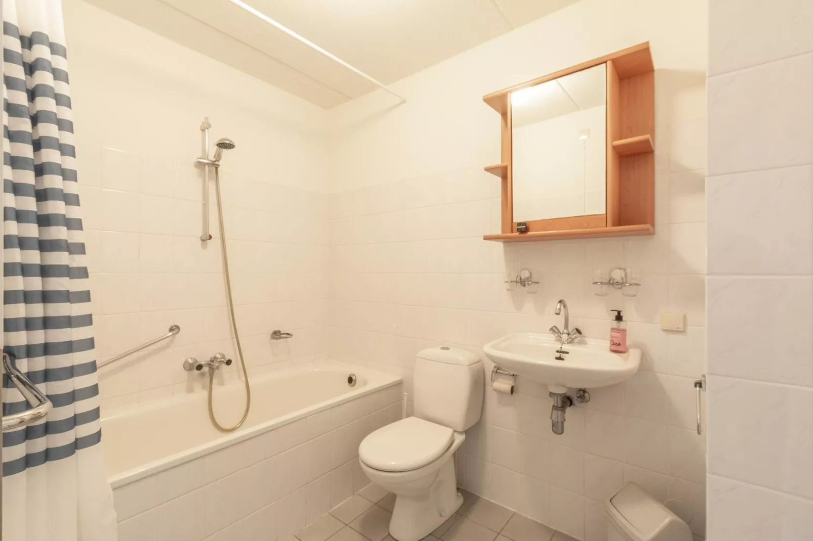 Beach Appartement 05-Bathroom