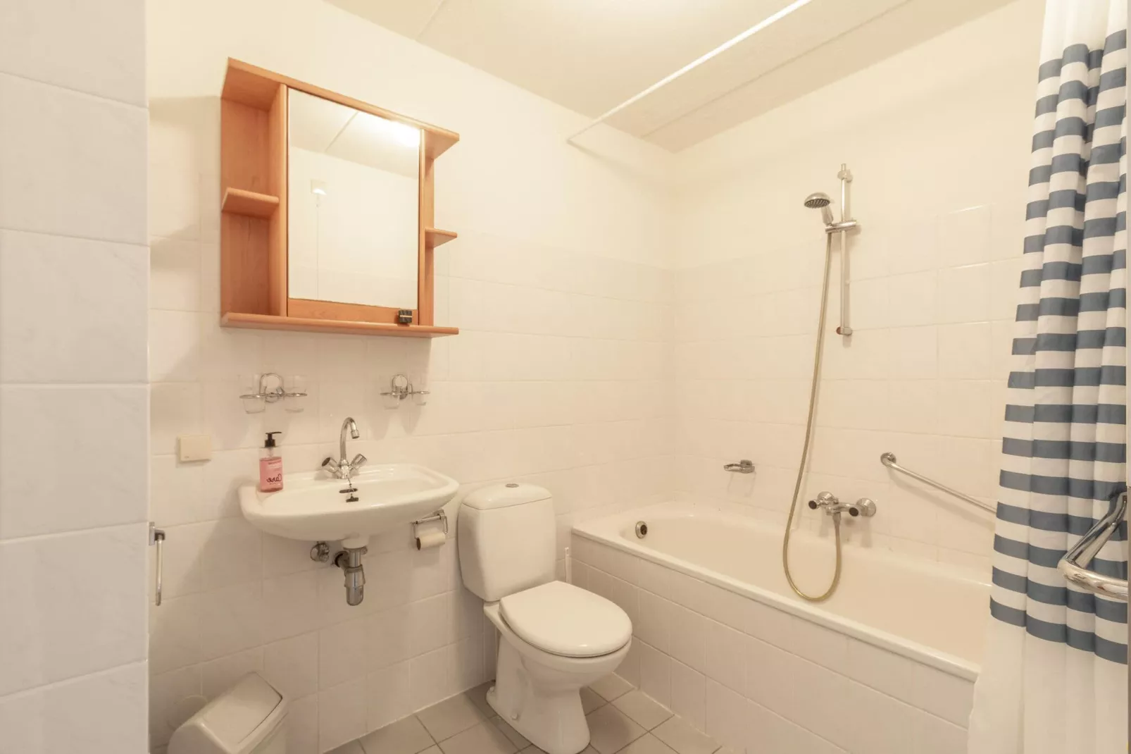 Beach Appartement 05-Bathroom