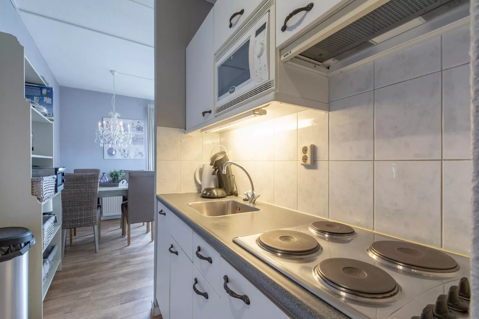 Strandslag 193-Kitchen