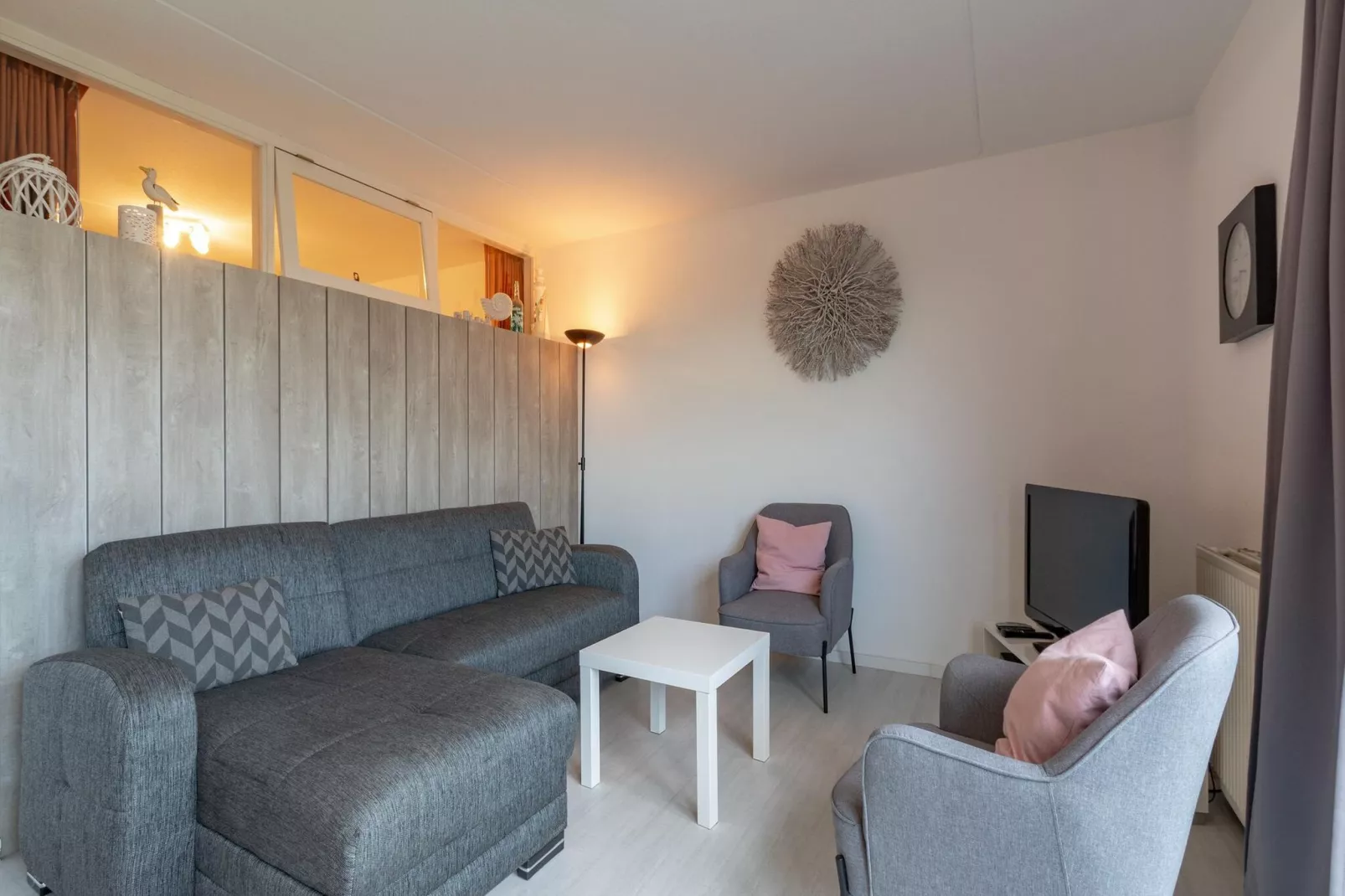 Strandslag 195-Living room