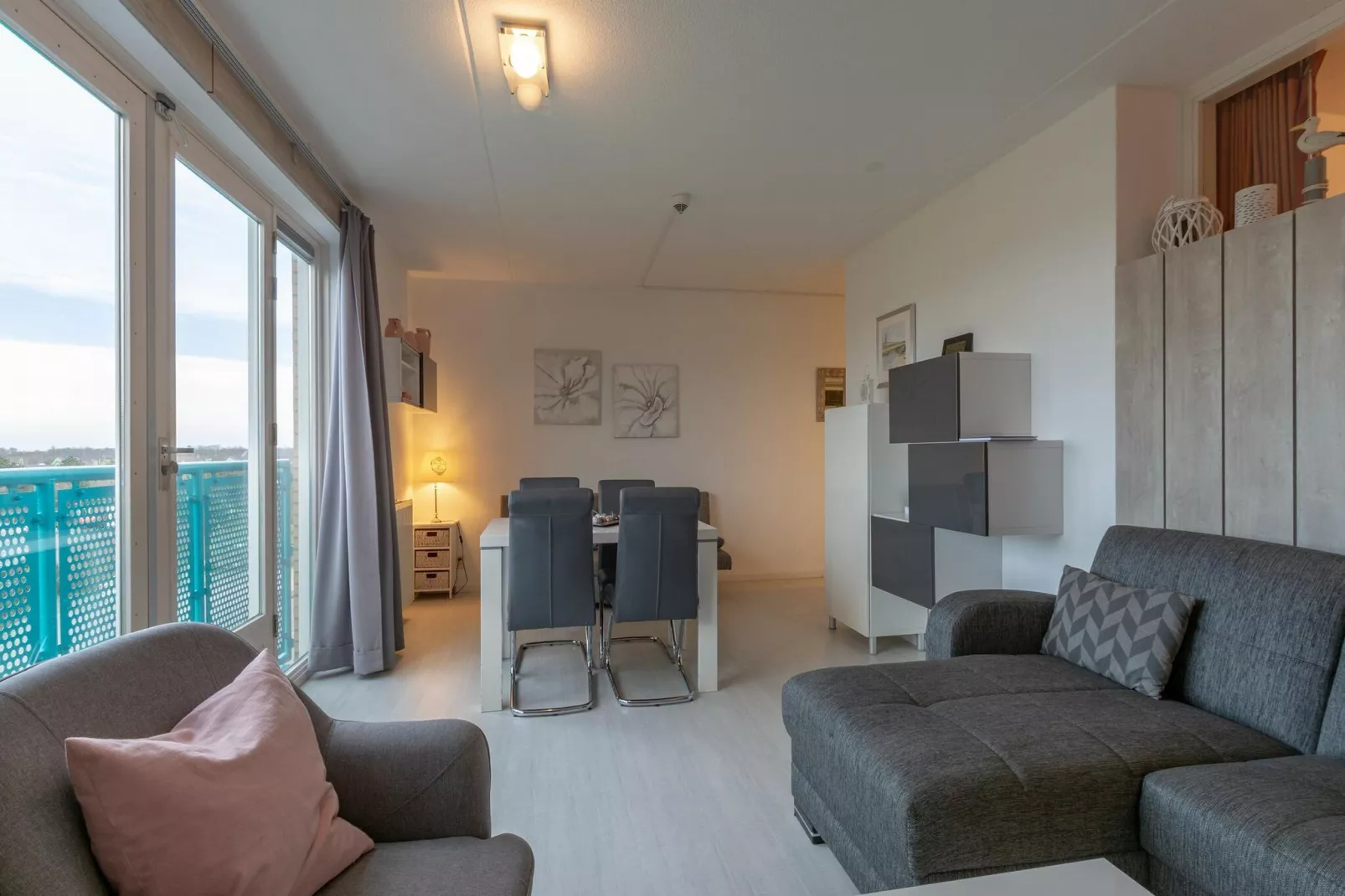 Strandslag 195-Living room