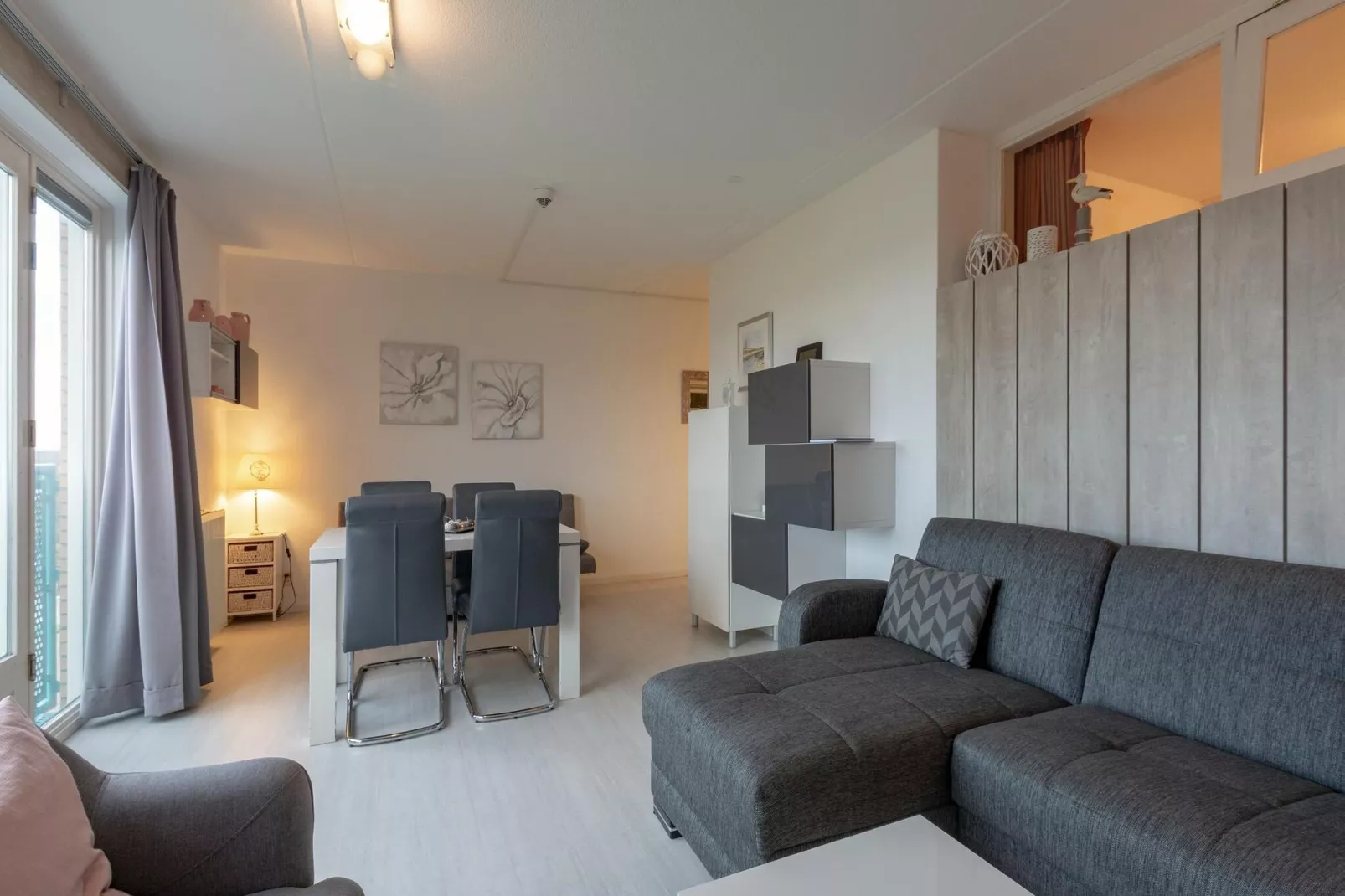Strandslag 195-Living room