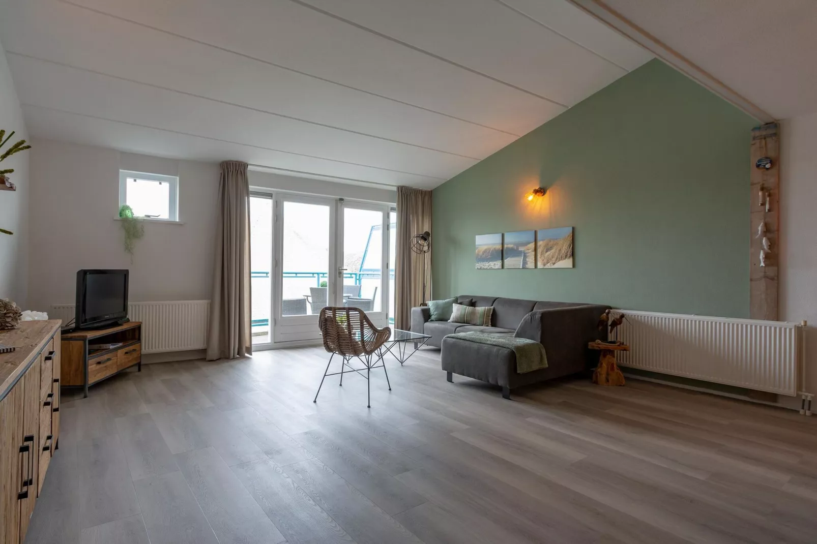 Strandslag 203-Living room