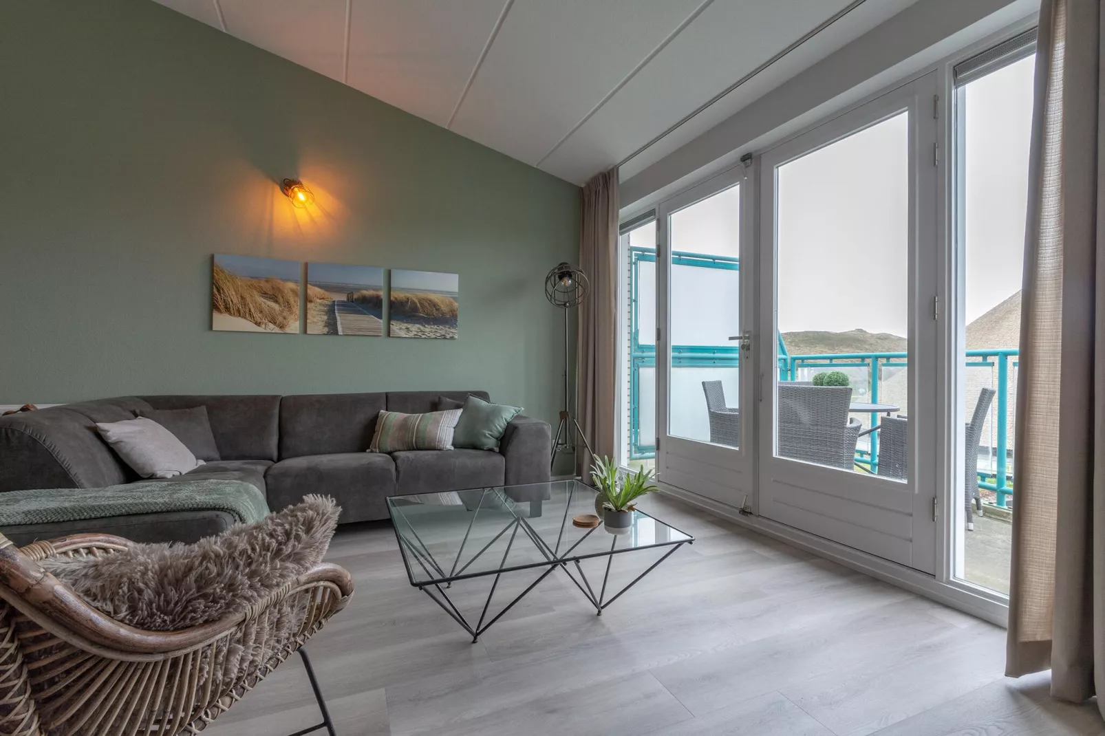 Strandslag 203-Living room
