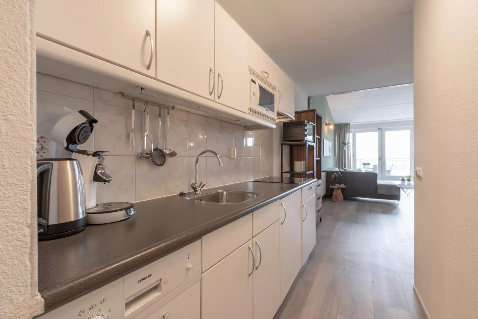 Strandslag 203-Kitchen