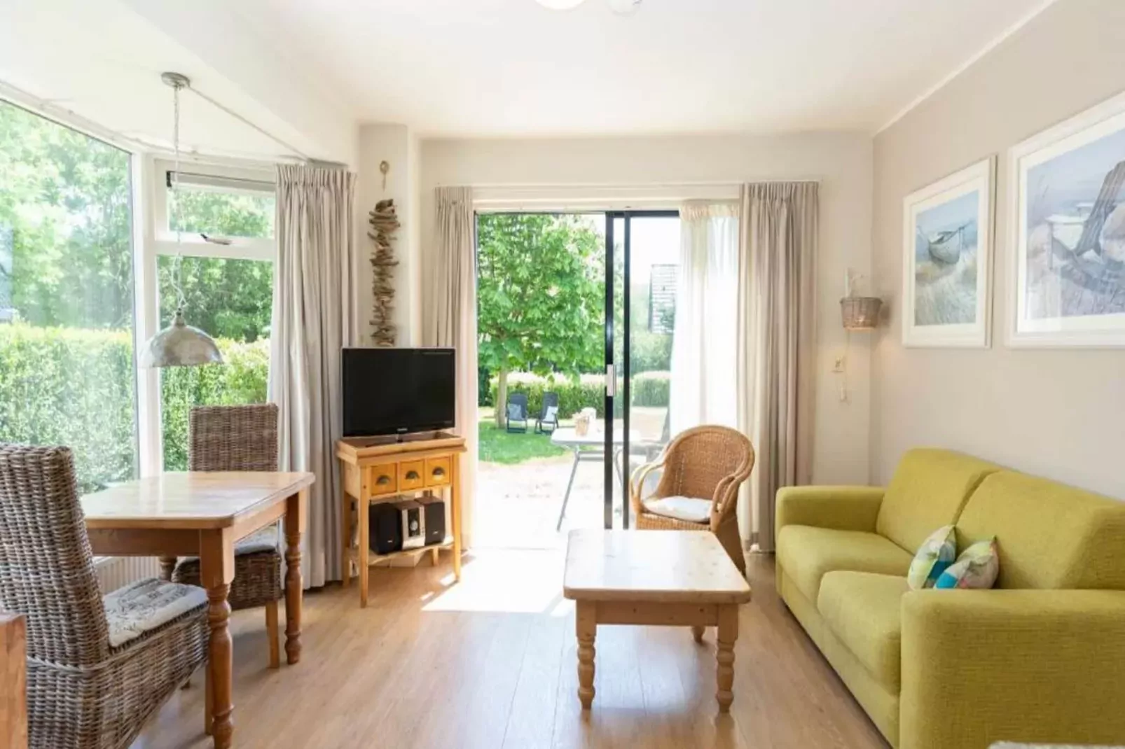 Strandhuys Alikruik-Living room